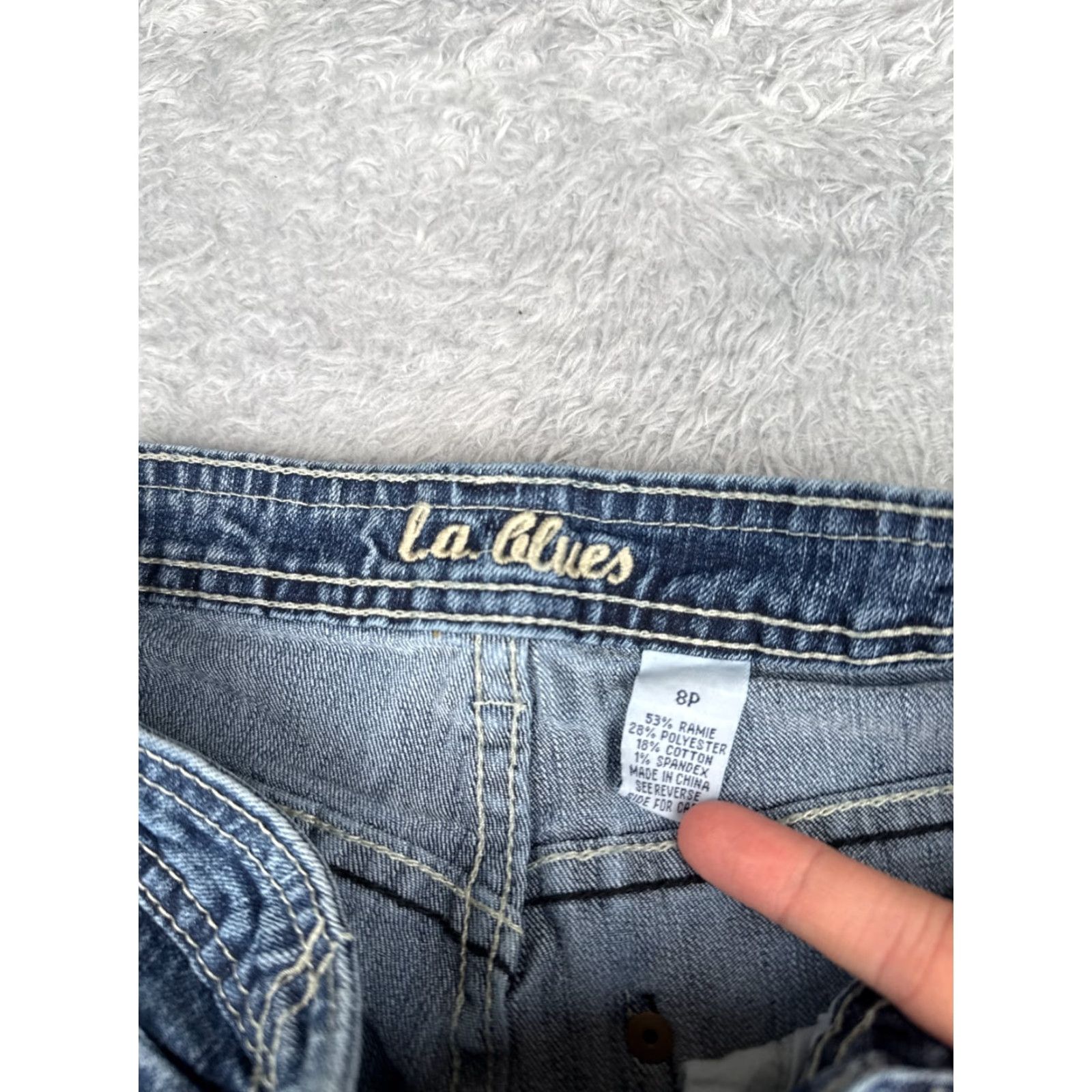Vintage L.A. Blues Jeans Womens 8P Blue Denim Bootcut Mid Rise Distressed 27x28 Size 30" / US 8 / IT 44 - 6 Thumbnail