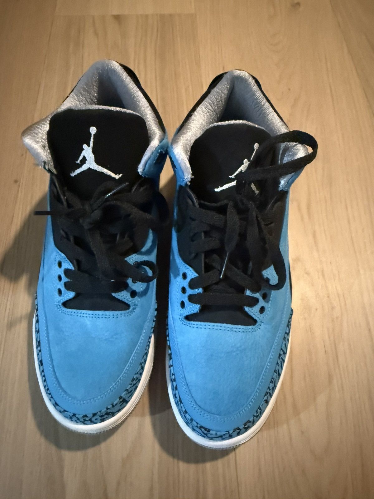 Jordan Brand Retro 3 Powder Blue Size US 8.5 / EU 41-42 - 2 Thumbnail
