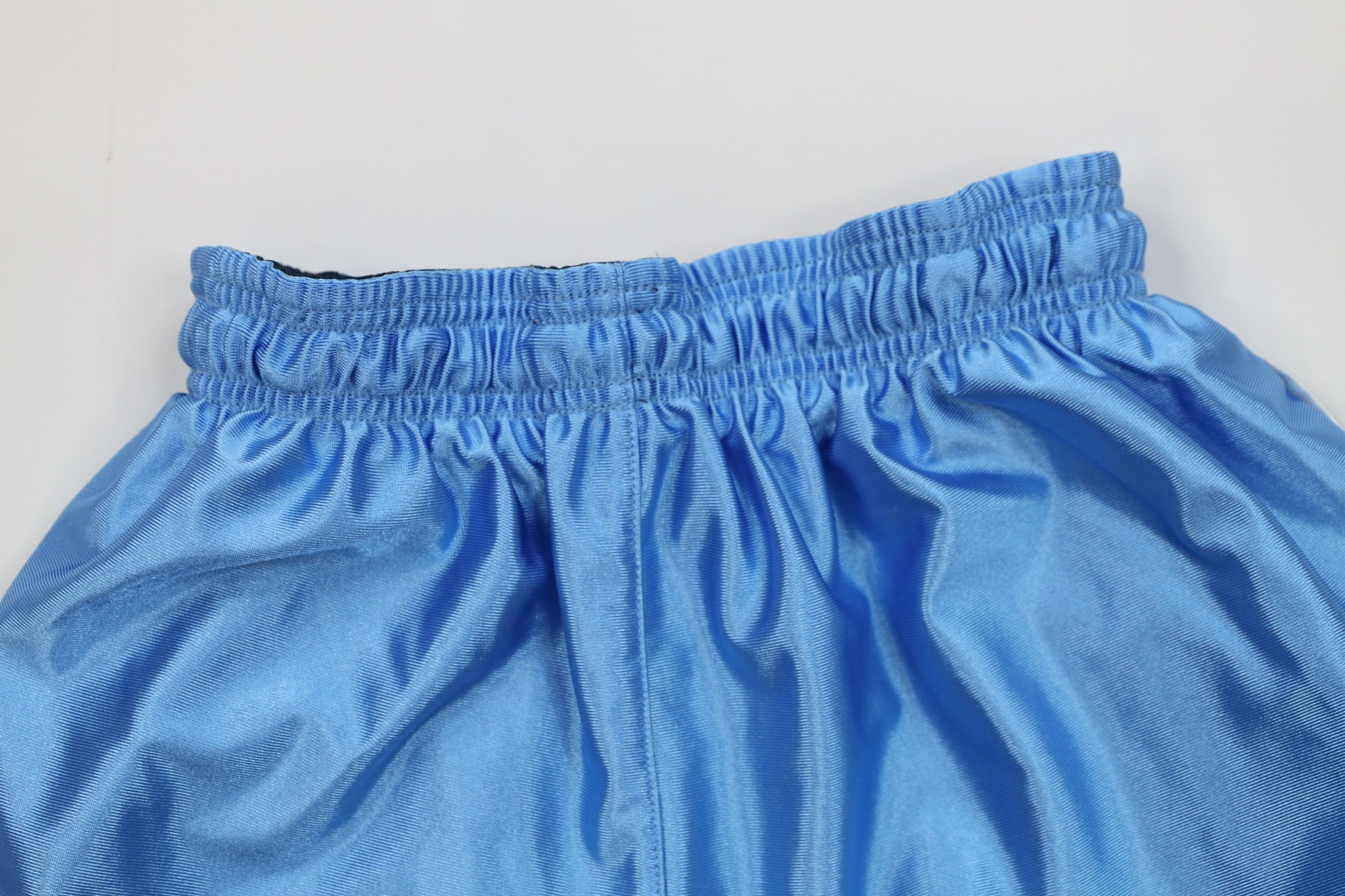 Nike Vintage 90s Y2K Nike Reversible Silky Basketball Shorts Size 24" / US 00 / IT 34 - 8 Thumbnail