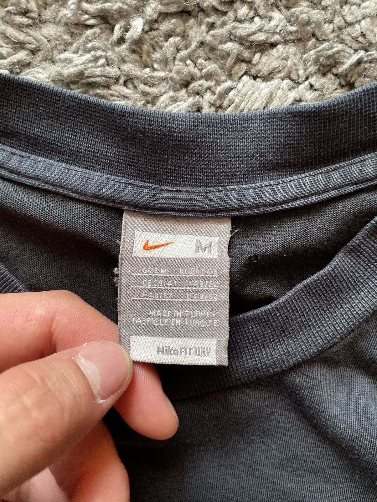 Nike × Vintage 00s Nike T-Shirt Streetwear Vintage Big Logo Swoosh Rare Size US L / EU 52-54 / 3 - 10 Thumbnail