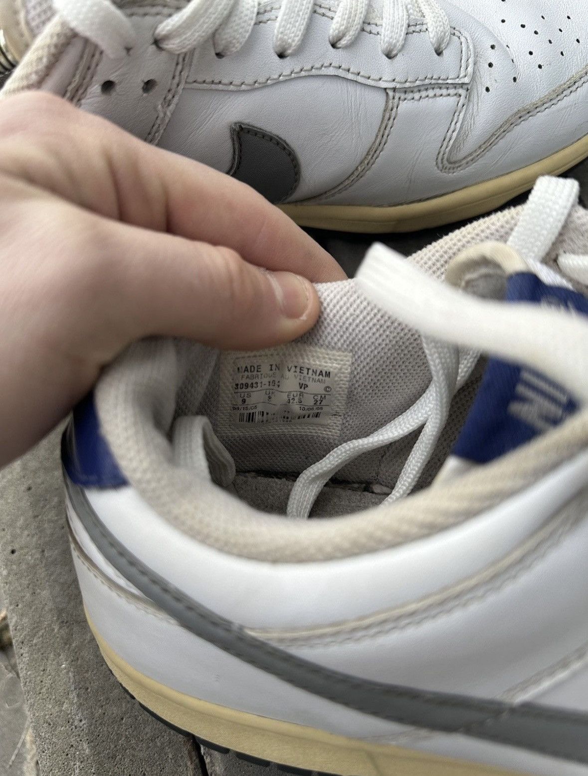 Nike Vintage Nike Dunk Low White Charc US 9 Size US 9 / EU 42 - 7 Thumbnail