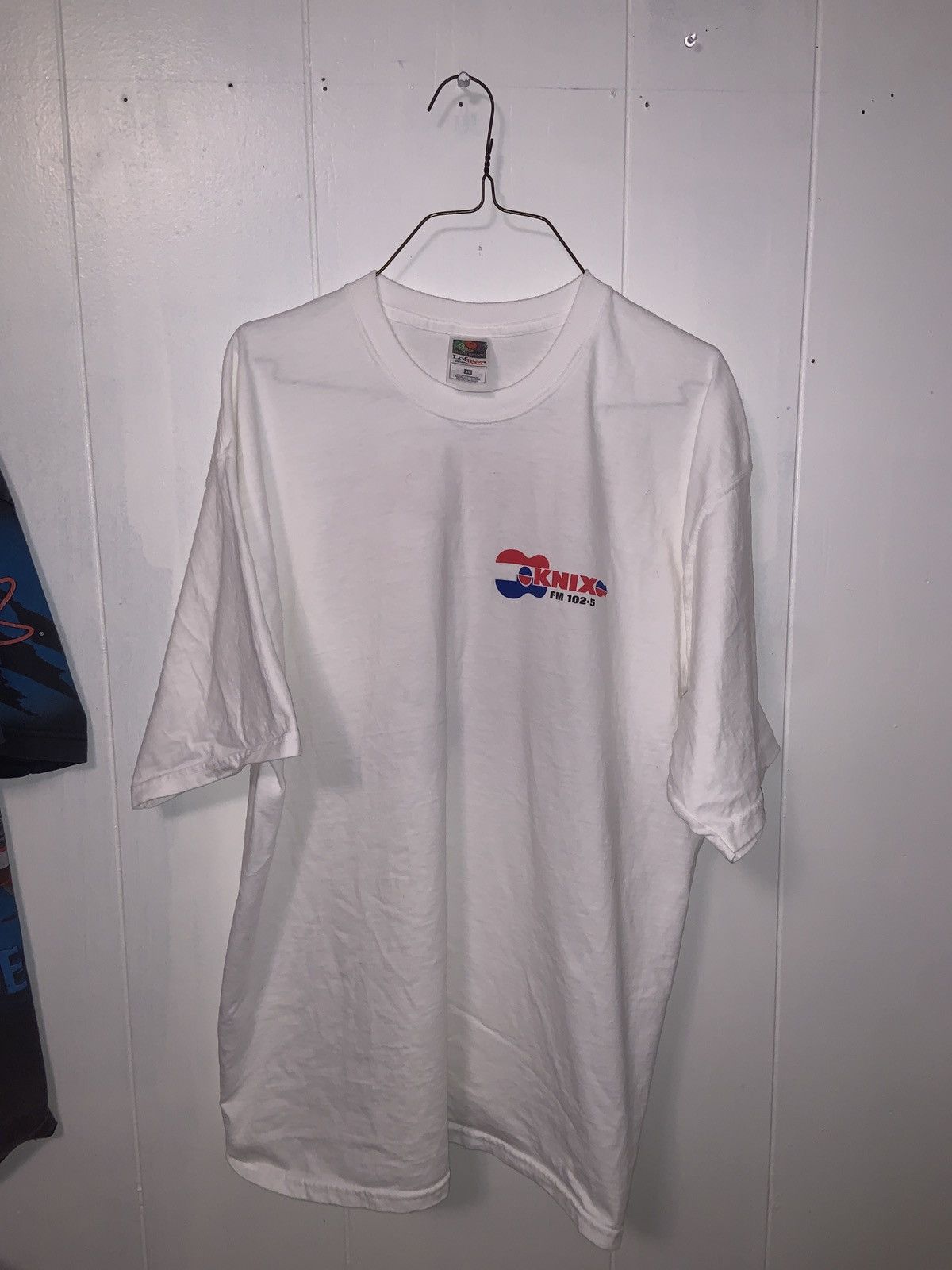 Fruit Of The Loom Vintage - Country Radio KNIX 102.5FM - Size XL Size US XL / EU 56 / 4 - 7 Thumbnail