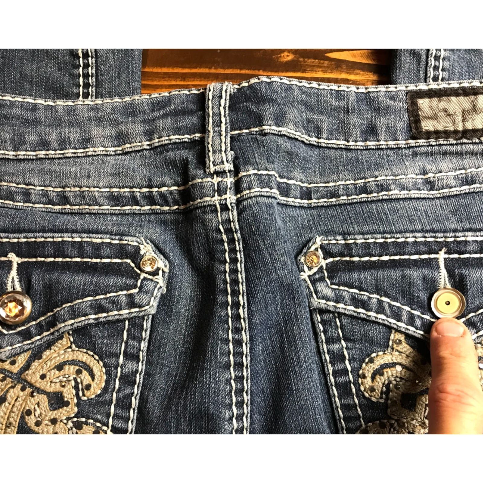 Vintage Earl Jean Jeans Women's Size 8 Blue Denim Jeweled Straight Leg Pockets Mid Rise Regular Fit Size 30" / US 8 / IT 44 - 6 Thumbnail