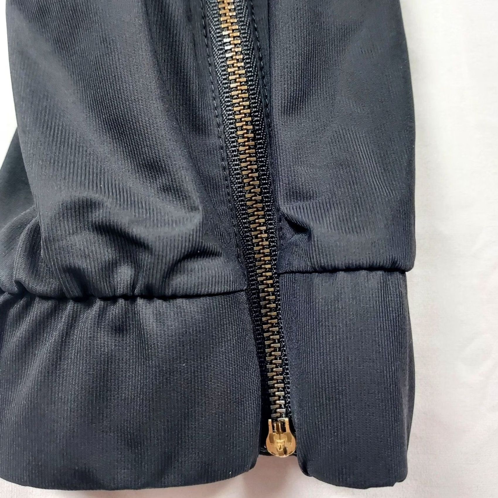 Vintage Zyia Active Womens Joggers Size M Black Zip Ankle Tapered Nylon Spandex Gym Pants Size 32" / US 10 / IT 46 - 6 Thumbnail