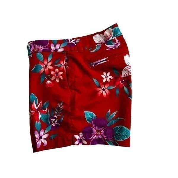 Old Navy Old Navy every day red flowers print shorts size 6 Size 26" / US 2 / IT 38 - 1 Thumbnail