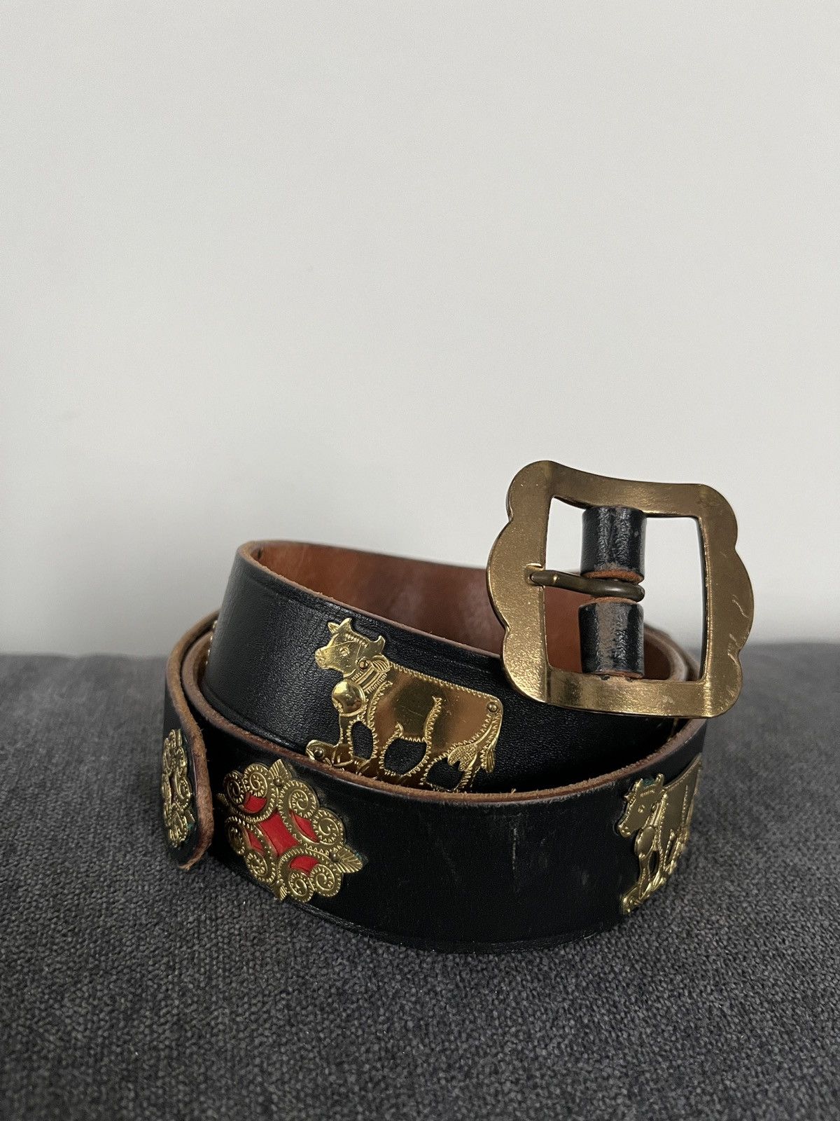 Vintage Vintage Etro Style Leather Cows Ethnic Belt SwissMade Size ONE SIZE - 3 Thumbnail