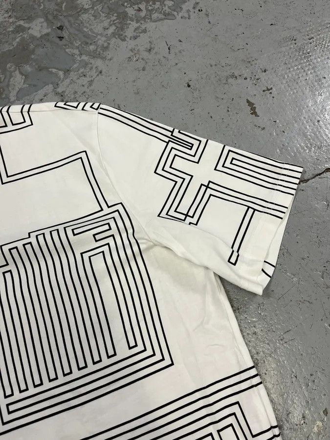 Givenchy SS2015 Givenchy White Cross T-Shirt by Riccardo Tisci Size US M / EU 48-50 / 2 - 5 Thumbnail