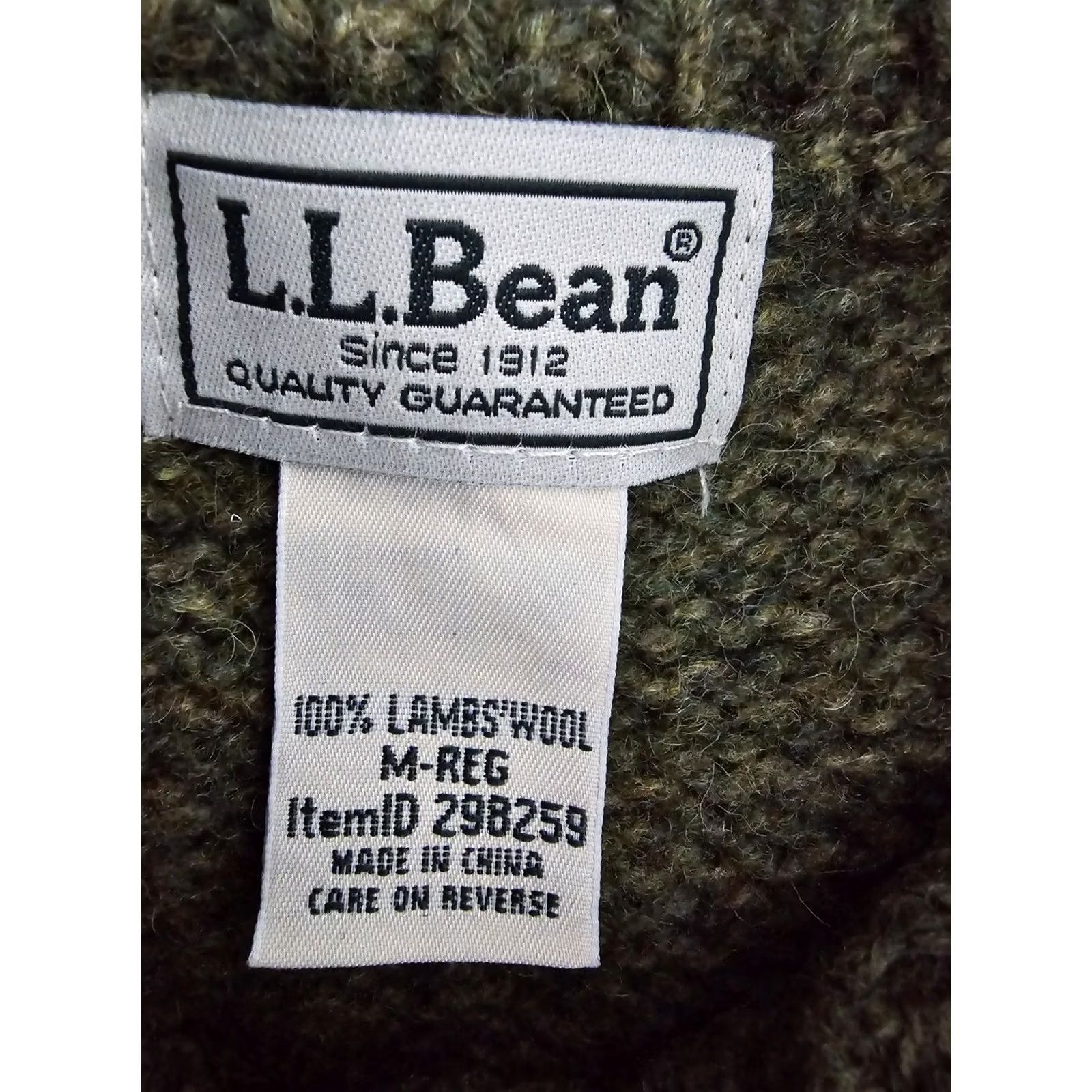 Vintage VINTAGE Y2K LL Bean Wool Sweater Faire Isle Henley Mens Medium Green Lambswool 90s Mens Size US M / EU 48-50 / 2 - 2 Thumbnail