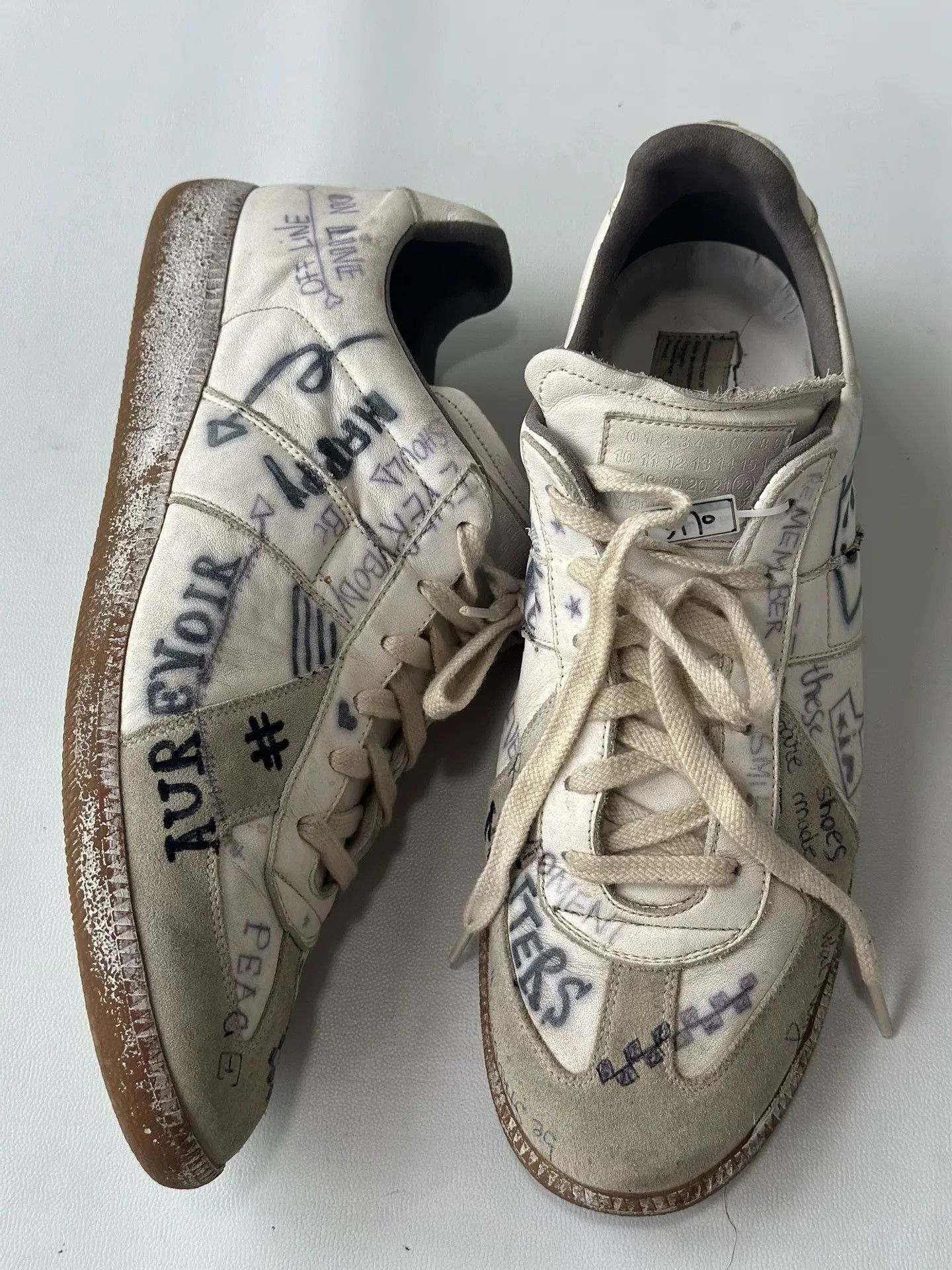 Maison Margiela Maison Margiela Hand-Painted Graffiti Trainer Size US 10 / EU 43 - 4 Thumbnail