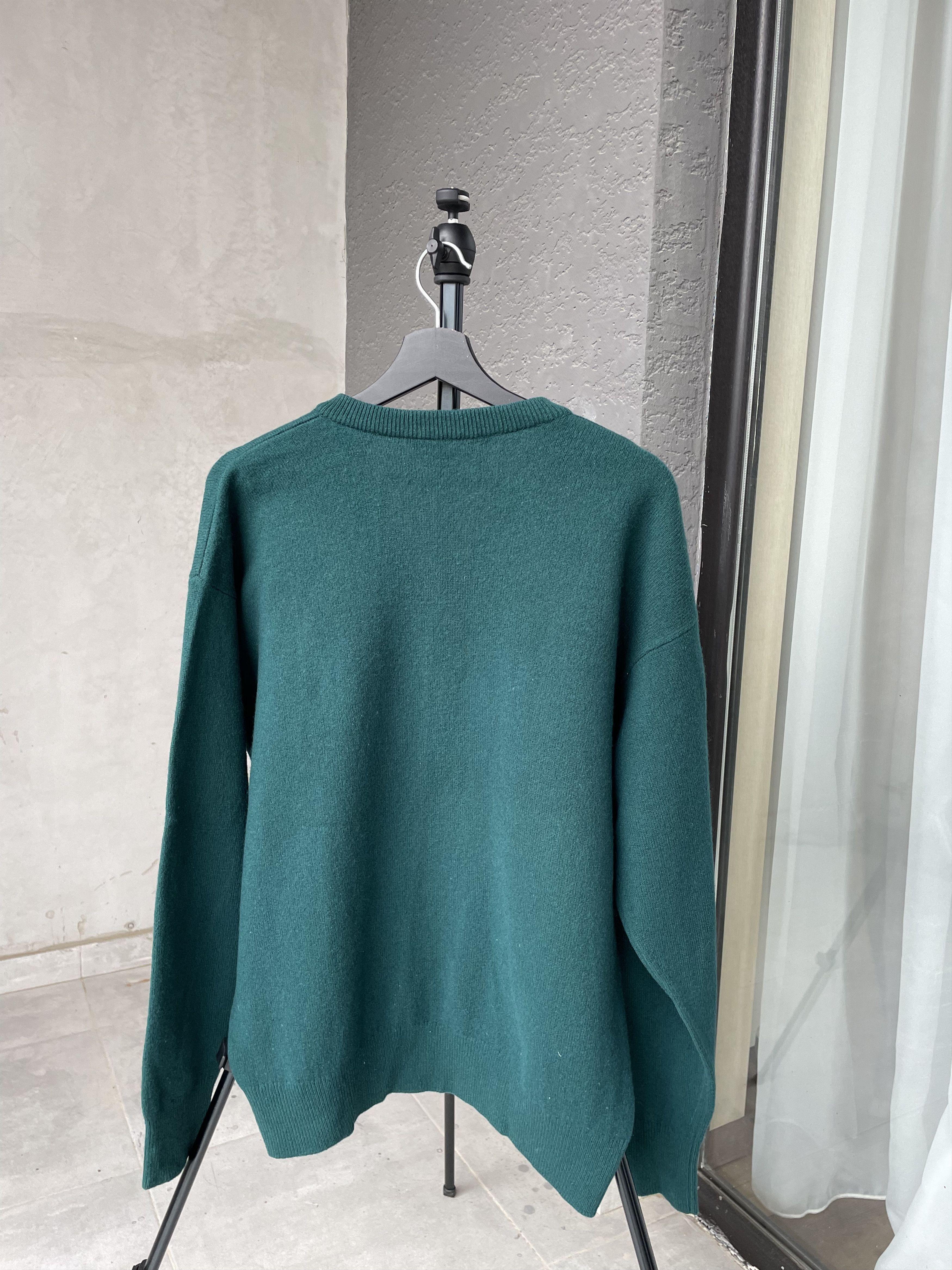 Burberry × Vintage Burberrys Sweater Knit Wool Jumper V-Neck Pullover Vintage Size US M / EU 48-50 / 2 - 7 Thumbnail