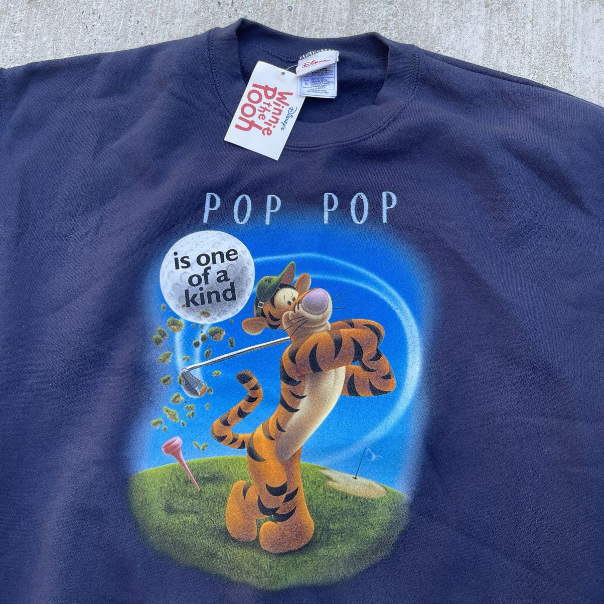 Disney BNWT 90s DISNEY STORE TIGGER GOLF Crewneck Size US L / EU 52-54 / 3 - 2 Thumbnail