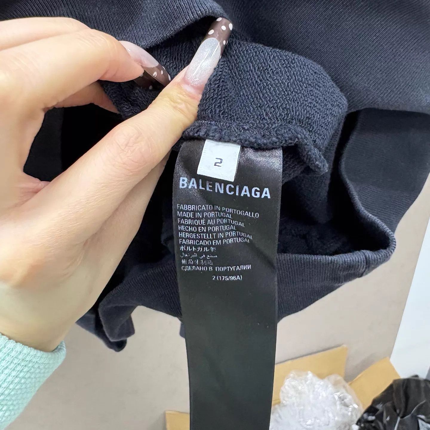 Balenciaga Balenciaga washed distressed logo hoodie 99 new size 2 Size US M / EU 48-50 / 2 - 4 Thumbnail