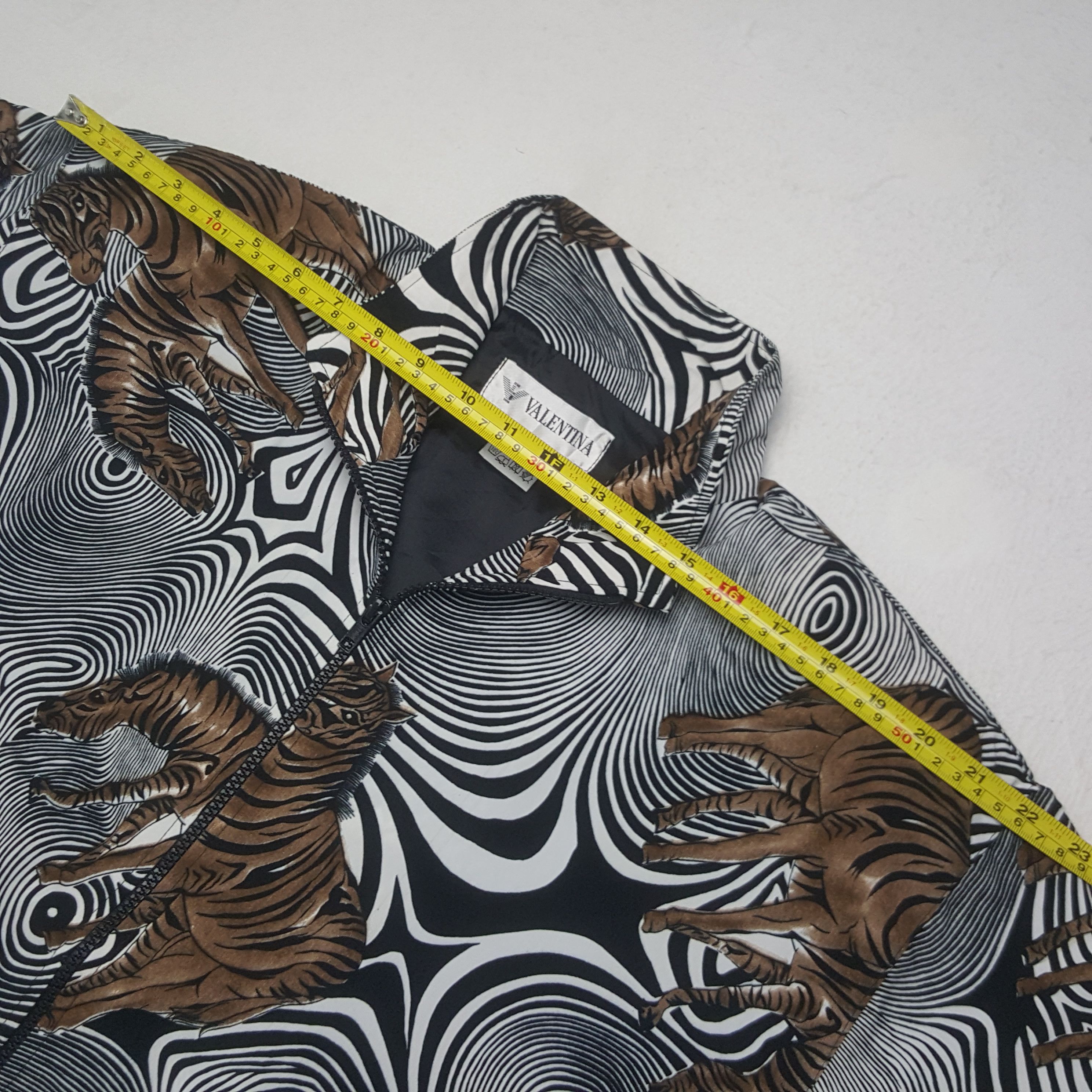 Vintage Vintage Valentina Zebra Zipper Designer Jacket RR25 Size US L / EU 52-54 / 3 - 5 Thumbnail