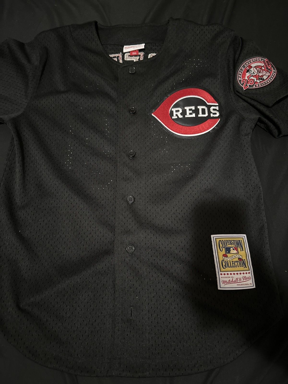 image of Mitchell Ness Ken Griffey Jr Cincinnati Reds Batting Practice Jersey in Black/Red (Size Medium)