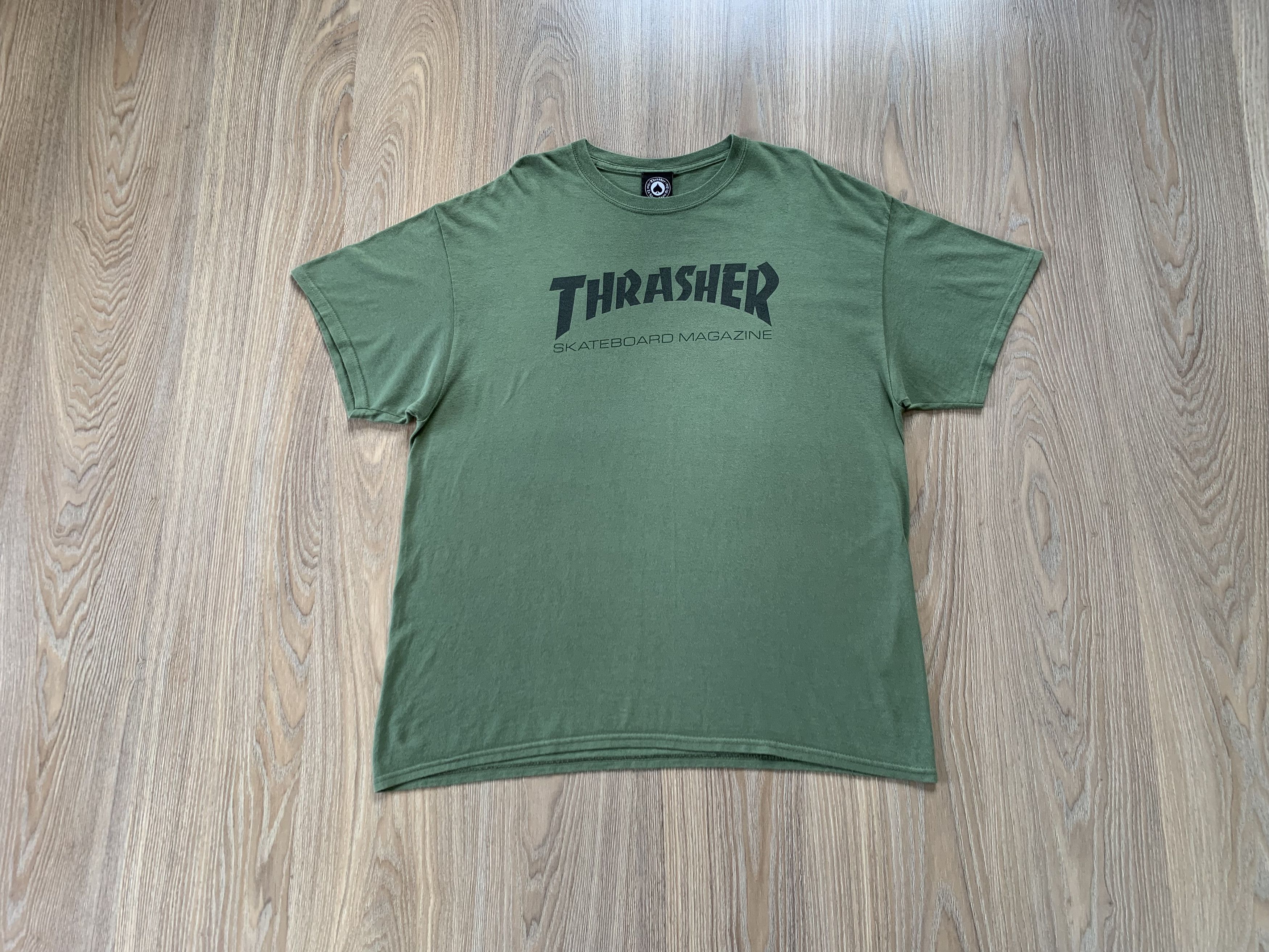 Thrasher × Vintage × Welcome Skateboards Vintage Thrasher Khaki Center Logo T-shirt Size US XL / EU 56 / 4 - 1 Thumbnail