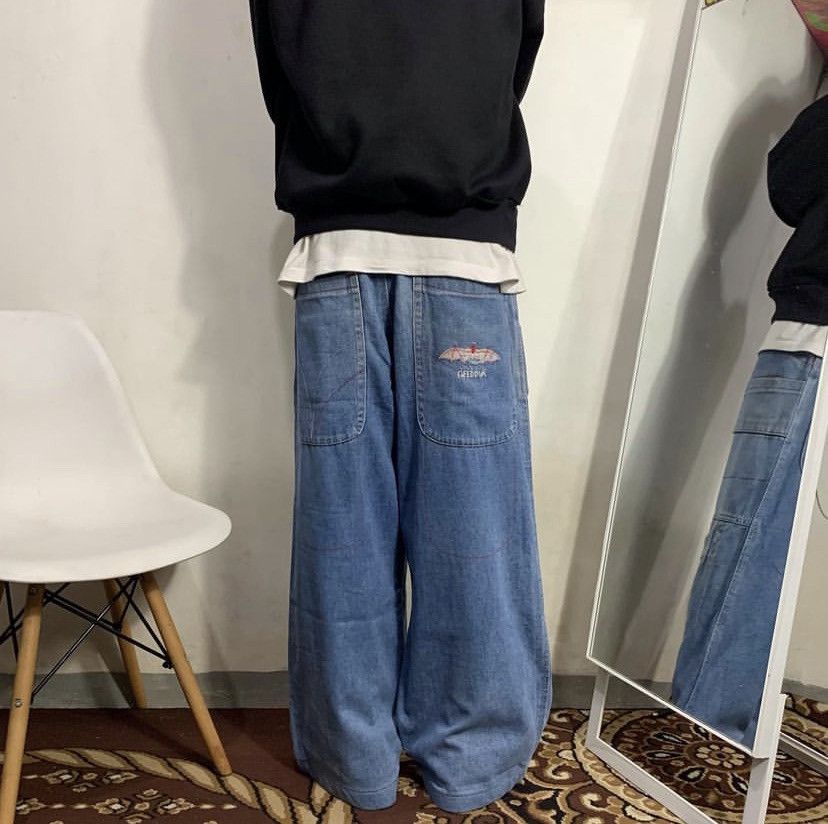 image of Avant Garde x Jnco Y2K Jeans Aka Cargo 90's Pants Like Jnco Jeans in Denim, Men's (Size 31)