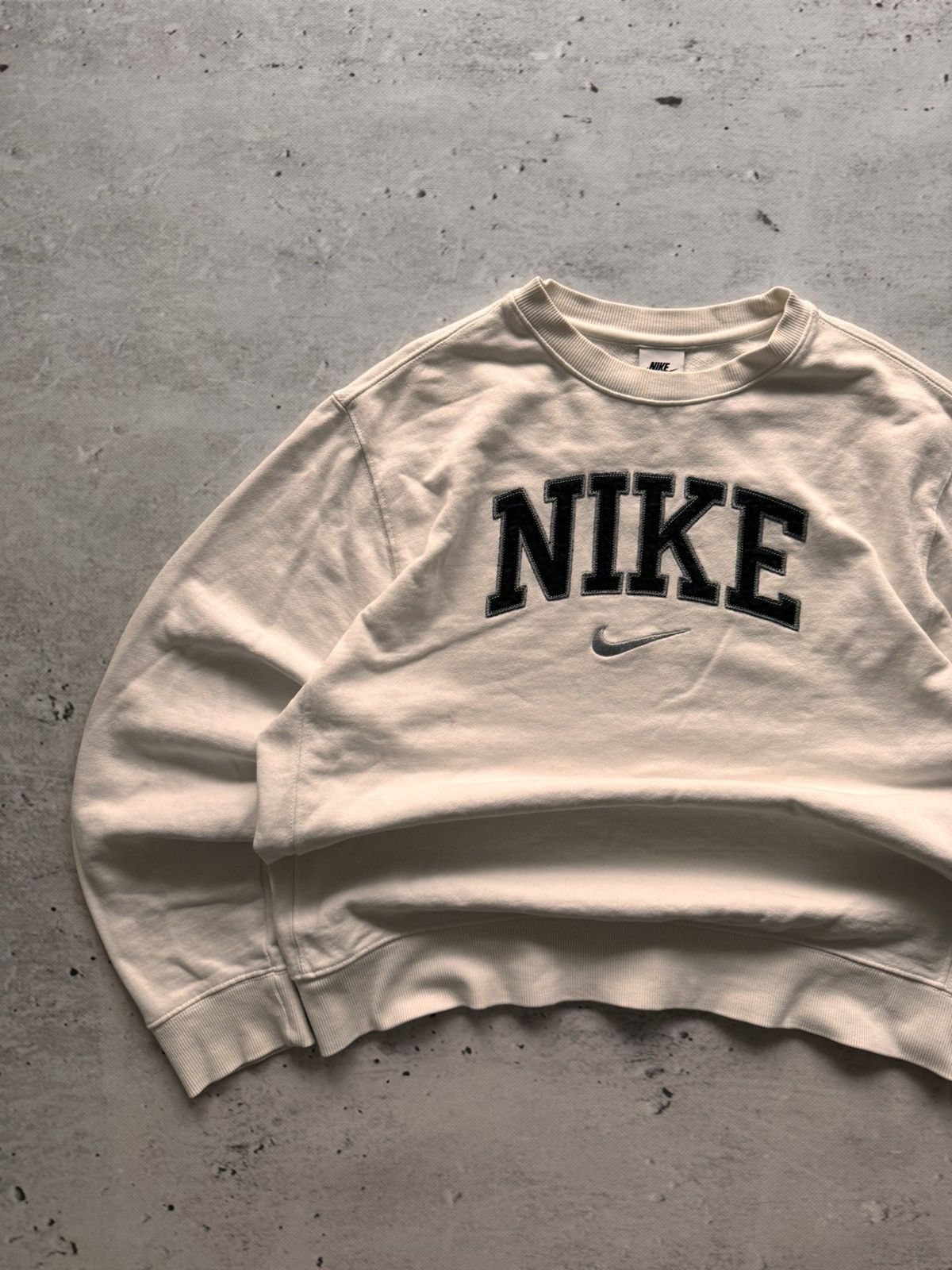 Nike × Vintage NIKE VINTAGE CENTER LOGO OVERSIZE BOXY SWEATSHIRT Size US M / EU 48-50 / 2 - 2 Thumbnail