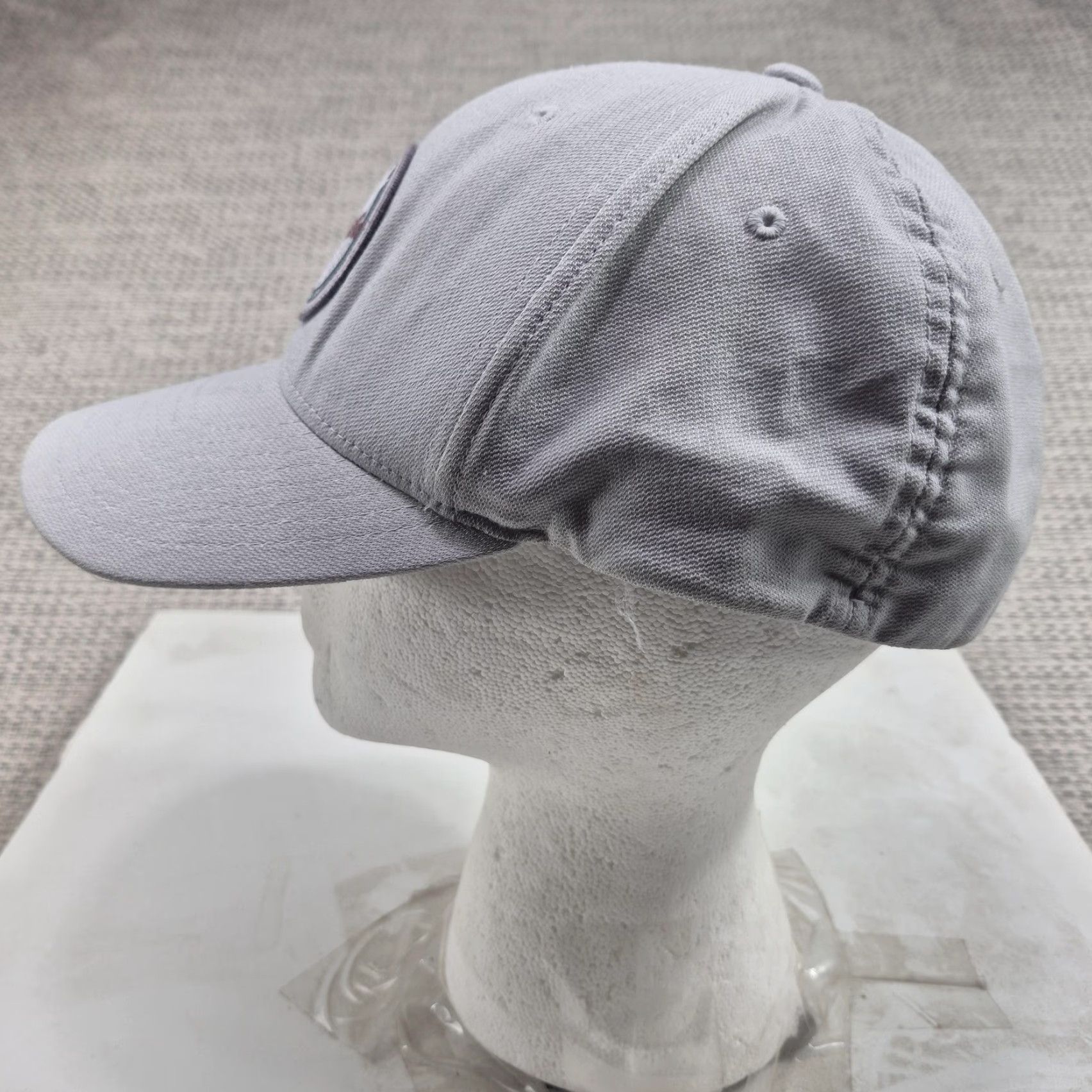 Vintage TravisMathew Yupoong Hat Cap Fitted Mens L Gray Flexfit Patch Beach Tropical Size ONE SIZE - 5 Thumbnail