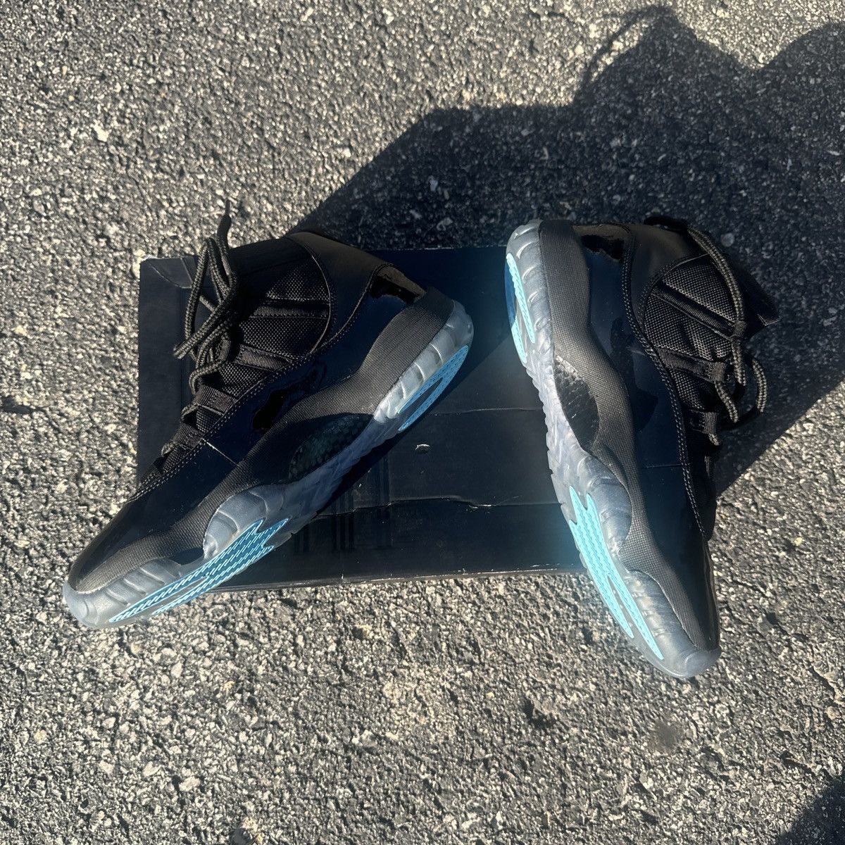Jordan Brand Jordan 11 Retro Gamma Blue Size US 10.5 / EU 43-44 - 3 Thumbnail