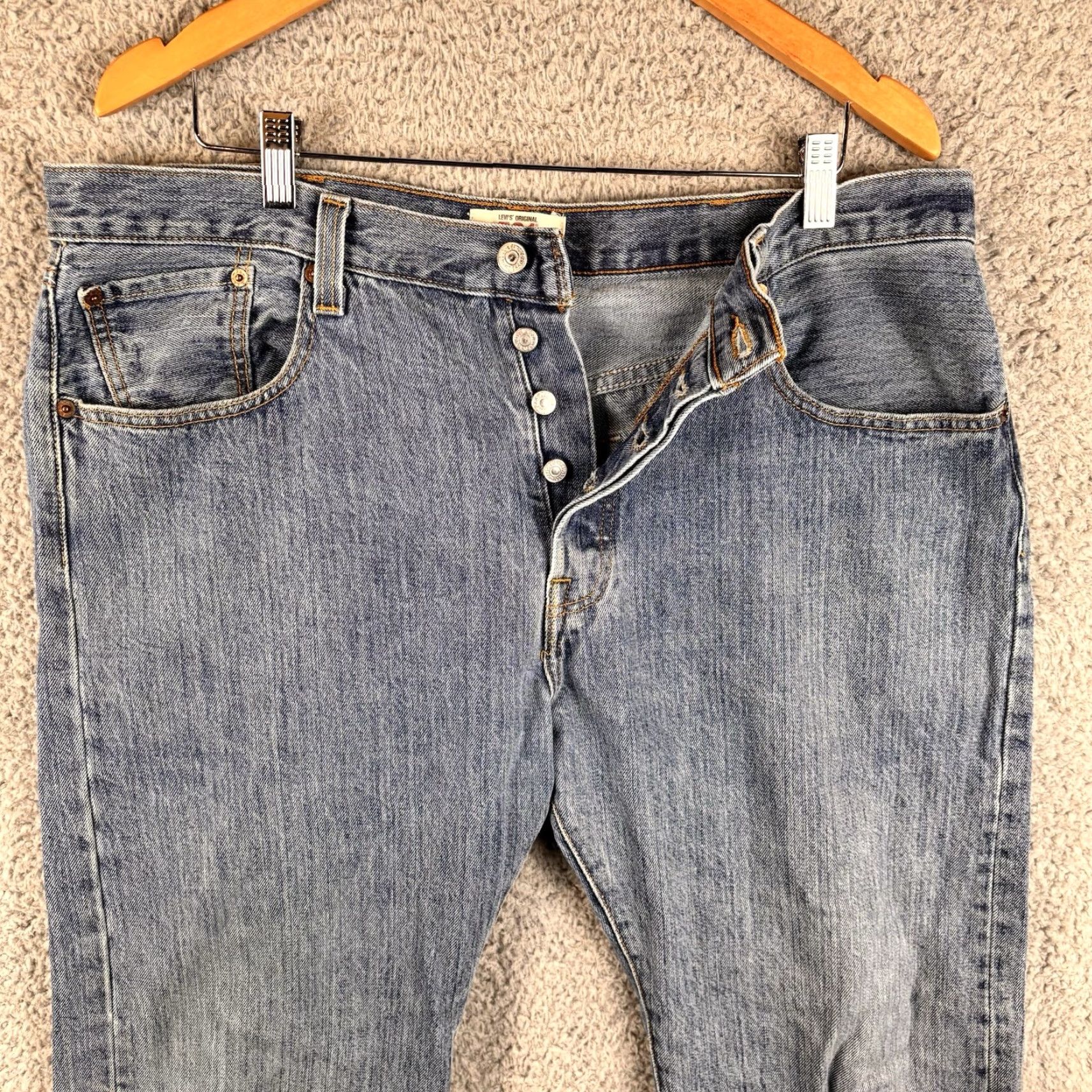 Levi's VINTAGE Levi's 501 Jeans Mens 38x30 Medium Wash Straight Leg Button Fly Y2K Blue 2000s Mens Size US 38 / EU 54 - 2 Thumbnail