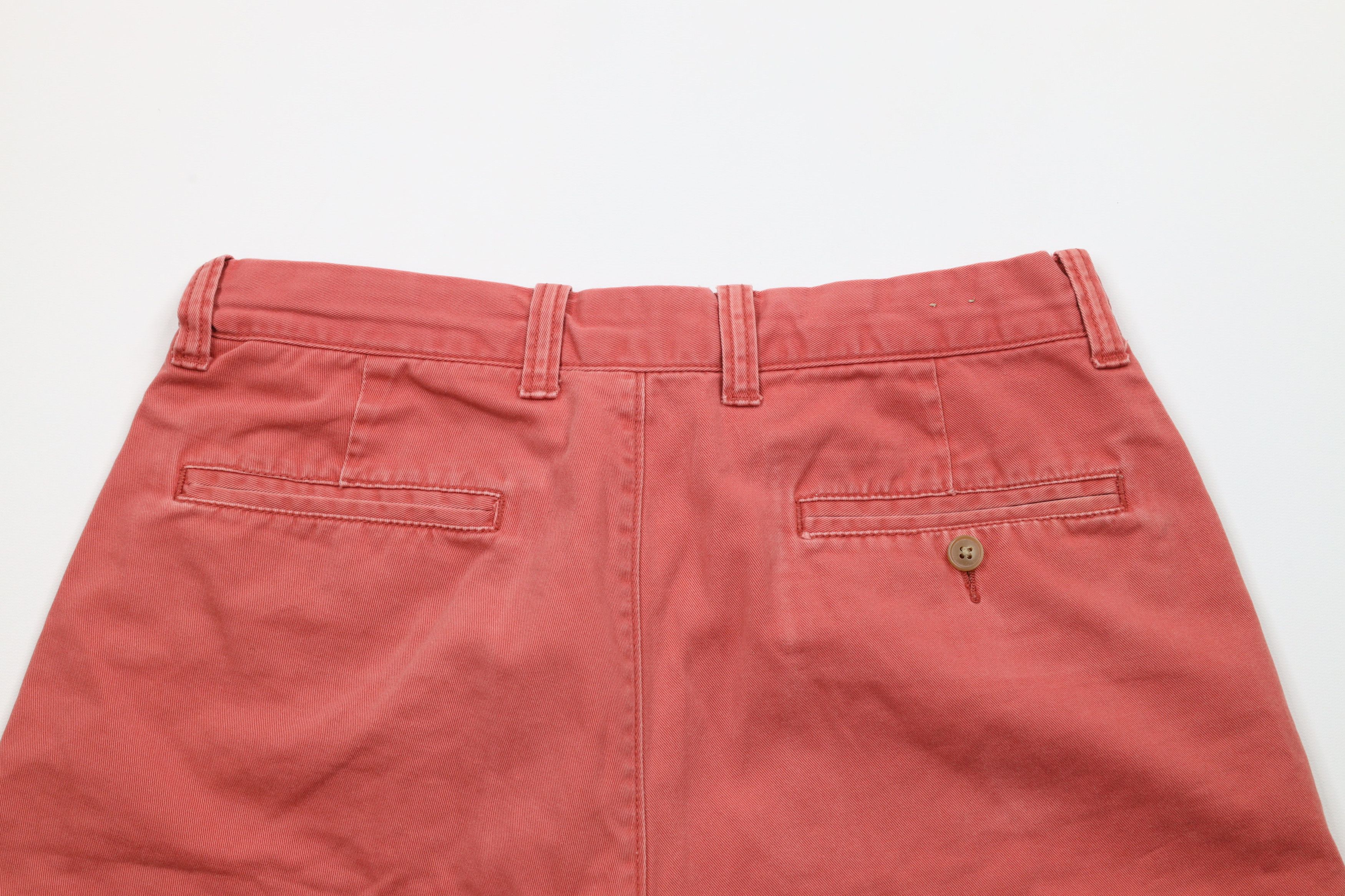 J.Crew × Vintage Vintage J Crew Distressed Above Knee Cotton Chino Shorts Red Size US 32 / EU 48 - 9 Thumbnail
