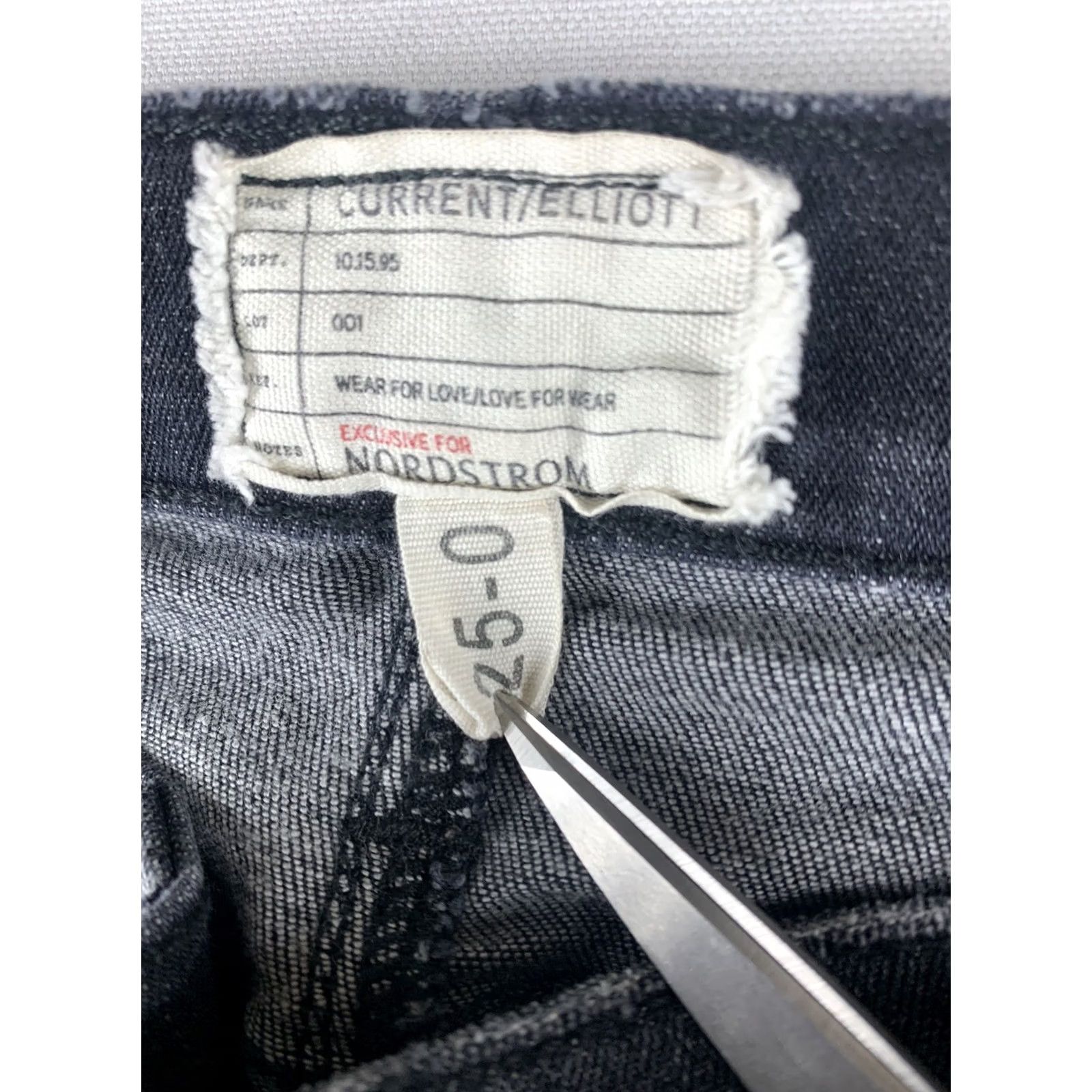 Vintage CURRENT ELLIOTT Jeans Womens 25 Stiletto Soho Caliber Destroy Gray Skinny Denim Regular Fit Button Zip Pockets Belt Loops Size 42" / US 20 - 5 Thumbnail