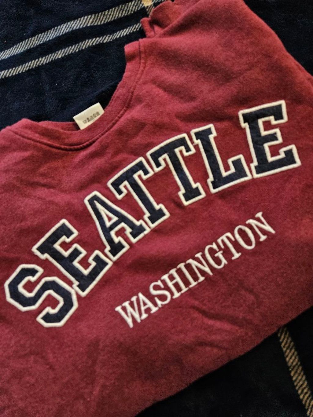 American Apparel Vintage Seattle Washington Mens L Pullover Crewneck Sweater Size US L / EU 52-54 / 3 - 3 Thumbnail