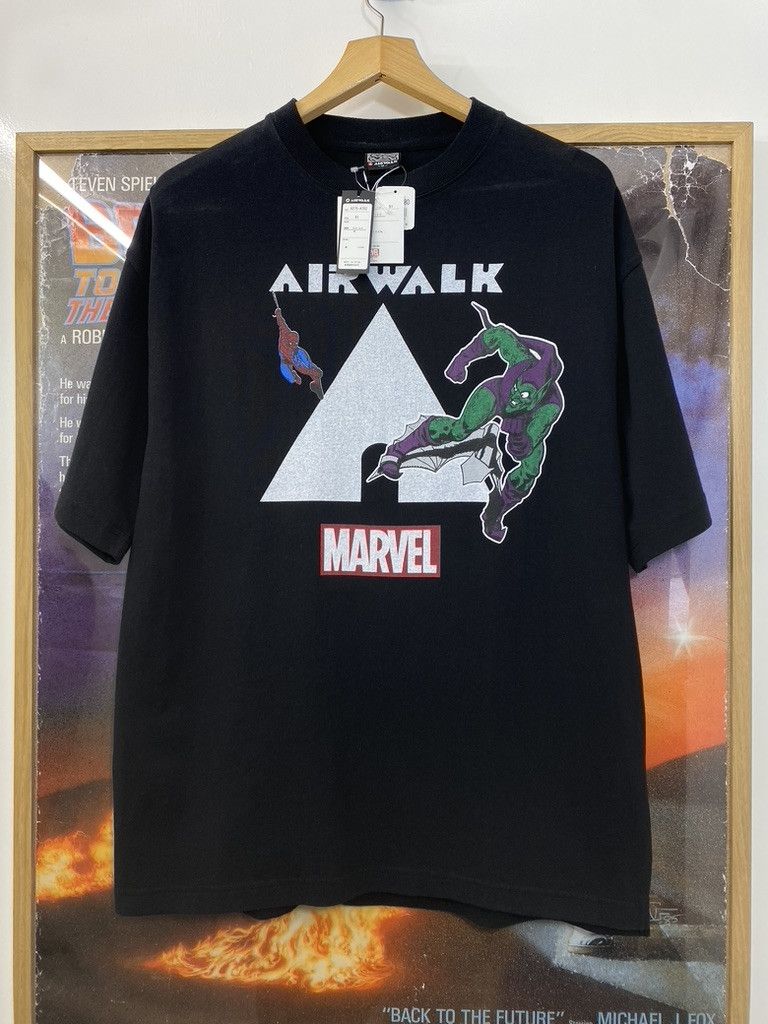 Airwalk 00s Vintage Airwalk x Marvel Spiderman vs Green Goblin Tee Size US M / EU 48-50 / 2 - 1 Thumbnail