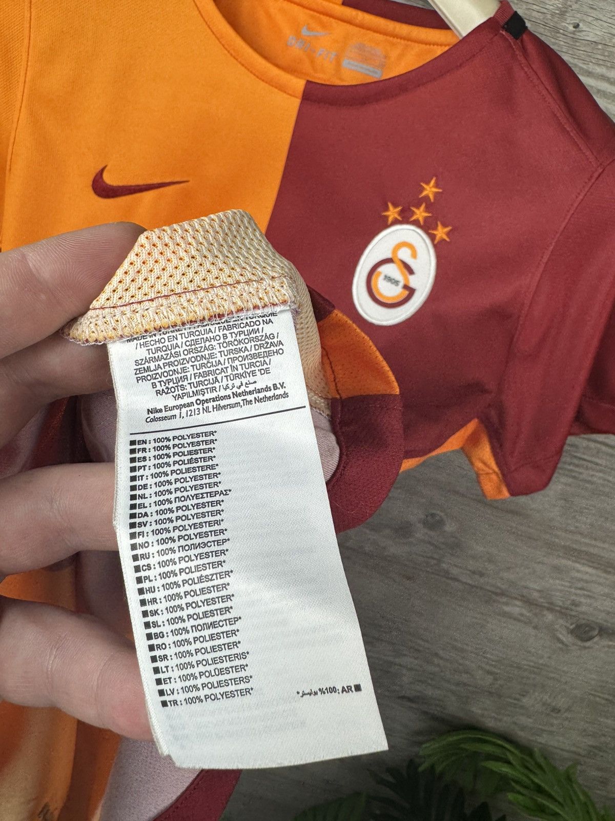Nike NIKE WOMEN'S GALATASARAY AS 2015/2016 FOOTBALL SHIRT JERSEY Size S / US 4 / IT 40 - 9 Thumbnail