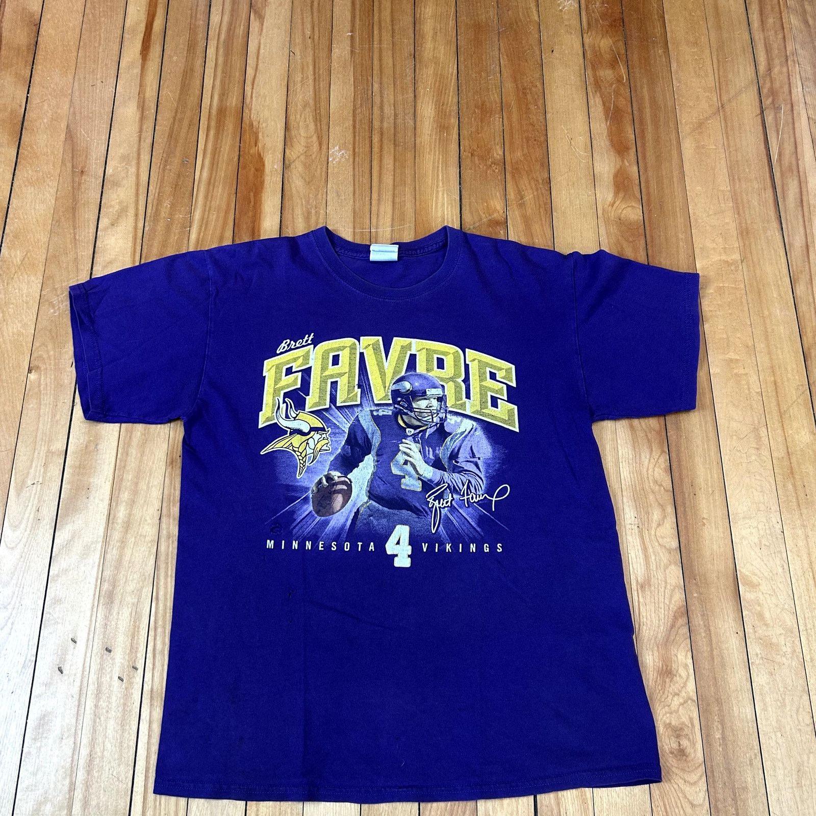 Gildan Y2K Brett Favre Vikings T-Shirt Medium Size US M / EU 48-50 / 2 - 2 Thumbnail