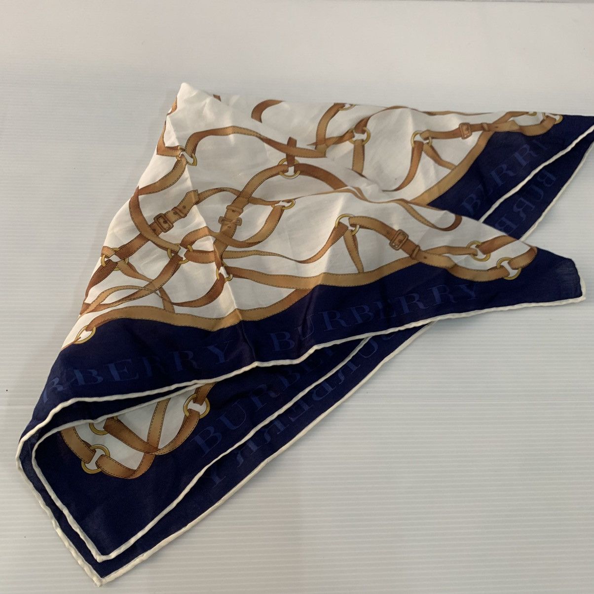 Burberry Burberry Scarves Size ONE SIZE - 6 Thumbnail