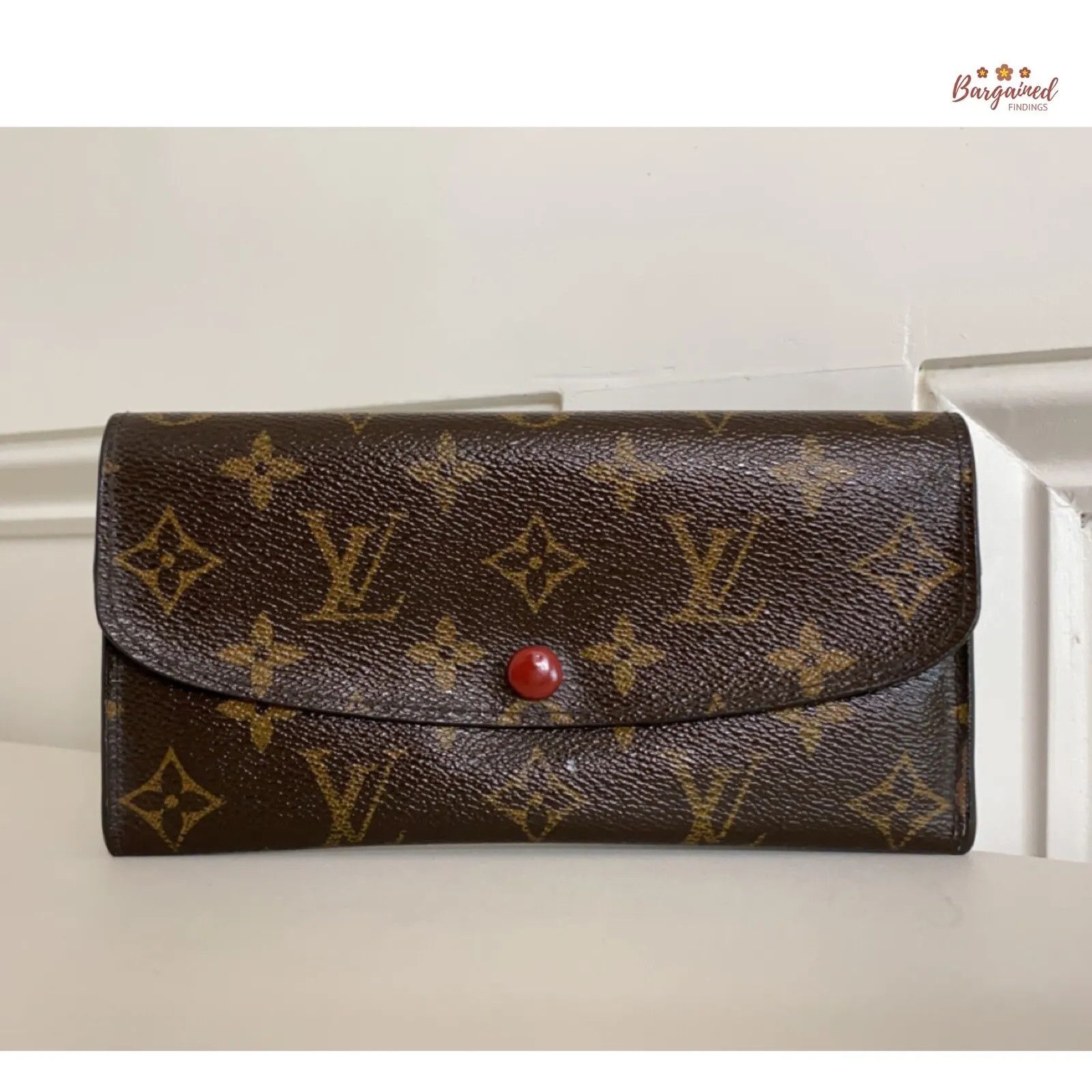 Louis Vuitton Louis Vuitton Monogram Canvas Leather Red Emilie Long Wallet Size ONE SIZE - 1 Thumbnail