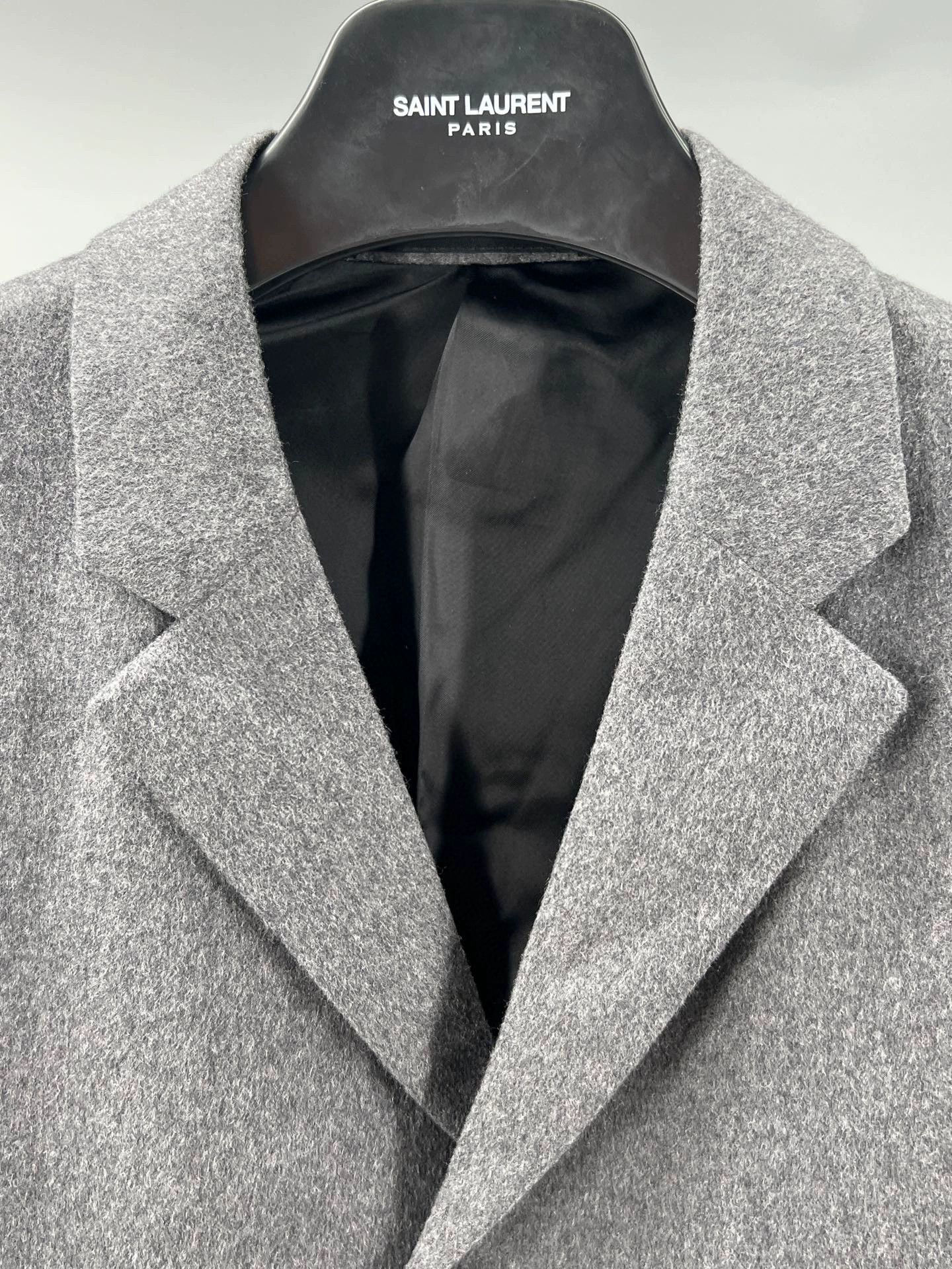 Prada grey cashmere long coat by prada Size US L / EU 52-54 / 3 - 2 Thumbnail