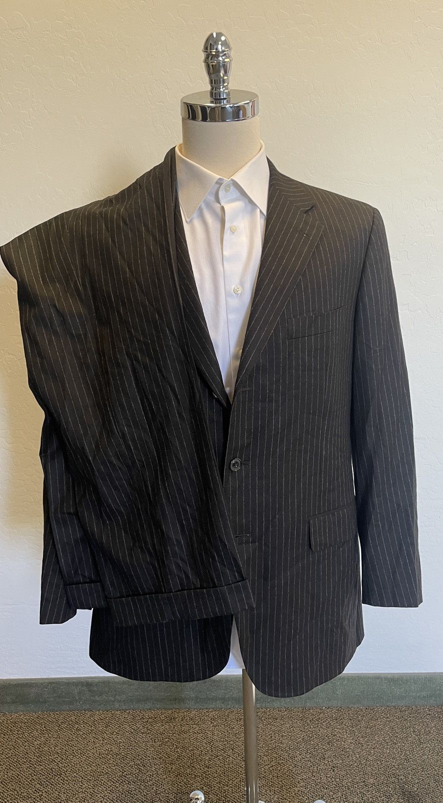 Belvest Chalk-stripe 3-button Super 120'S Wool Suit Size 46R - 1 Thumbnail