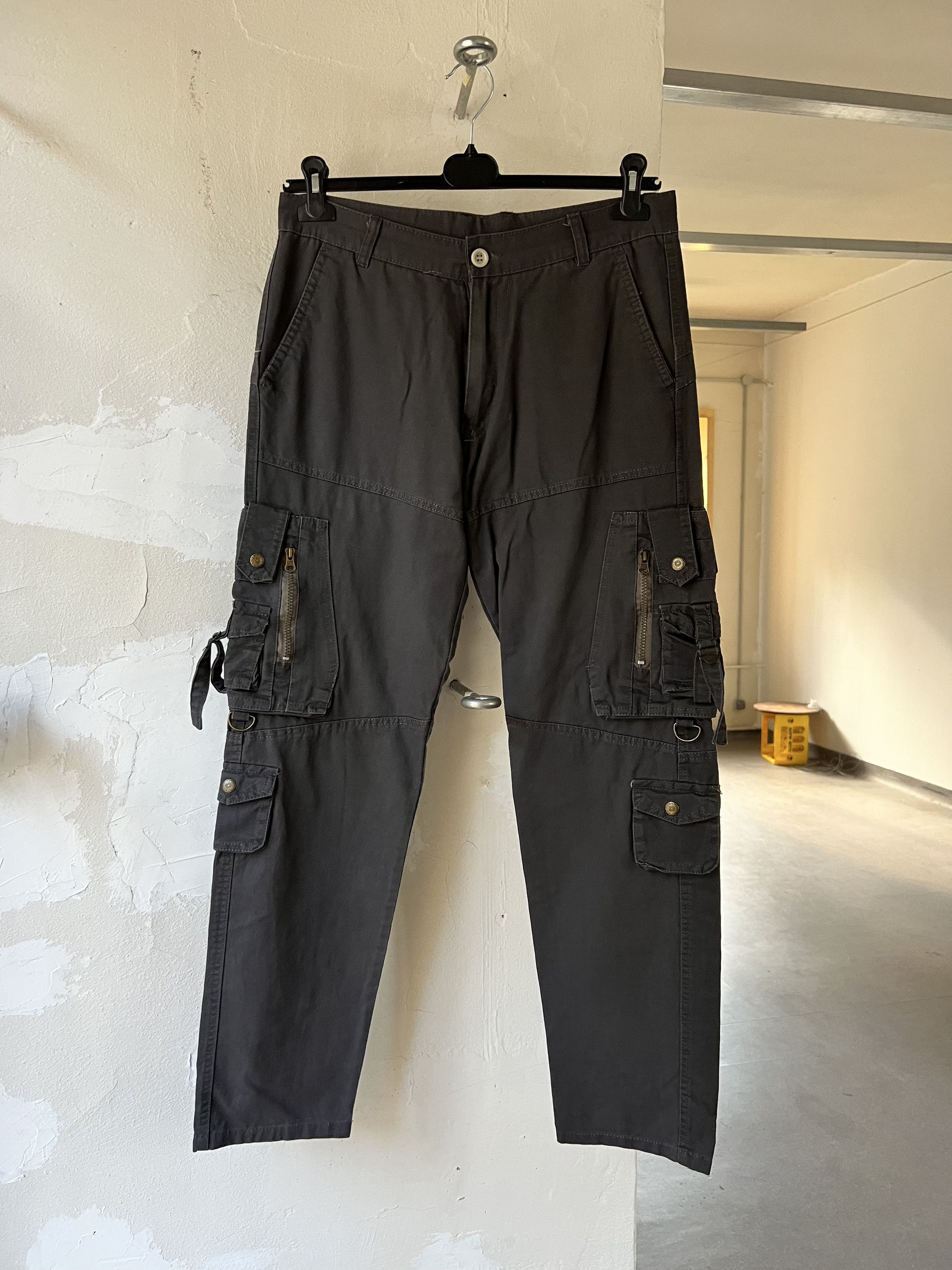 Japanese Brand Multi Pocket Vintage No-Name Cargo Pants Size US 32 / EU 48 - 1 Thumbnail