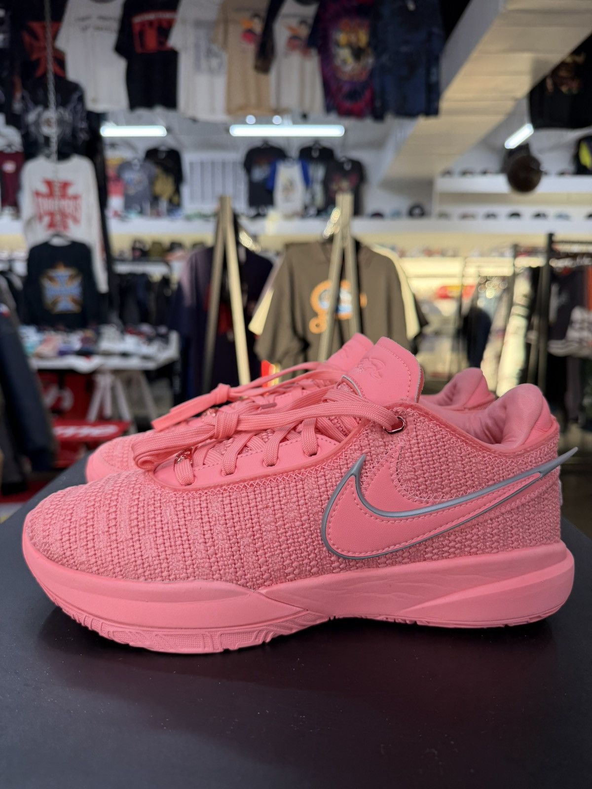 Nike Nike Lebron 20 Pink Diamond Size 8 (2025) Size US 8 / EU 41 - 7 Thumbnail