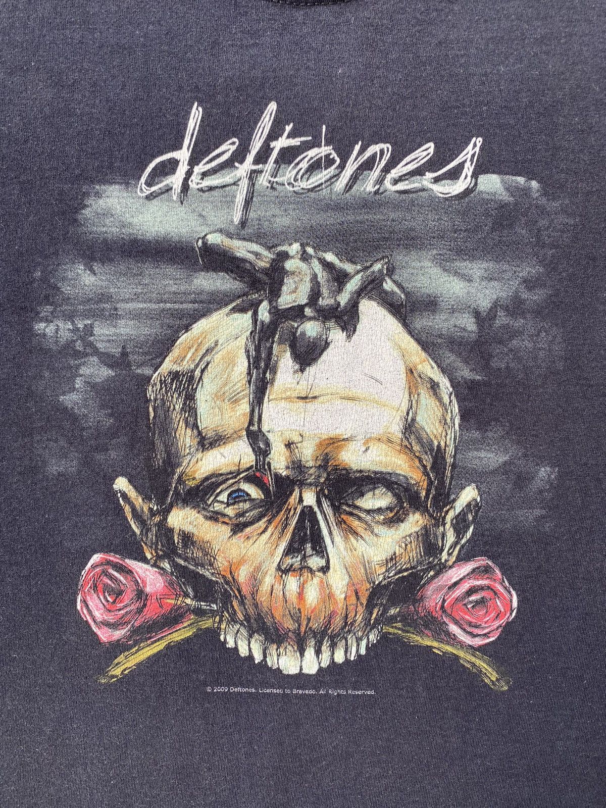 Band Tees Rare🔥Vintage Deftones Skull & Roses band Tees Size US S / EU 44-46 / 1 - 3 Thumbnail