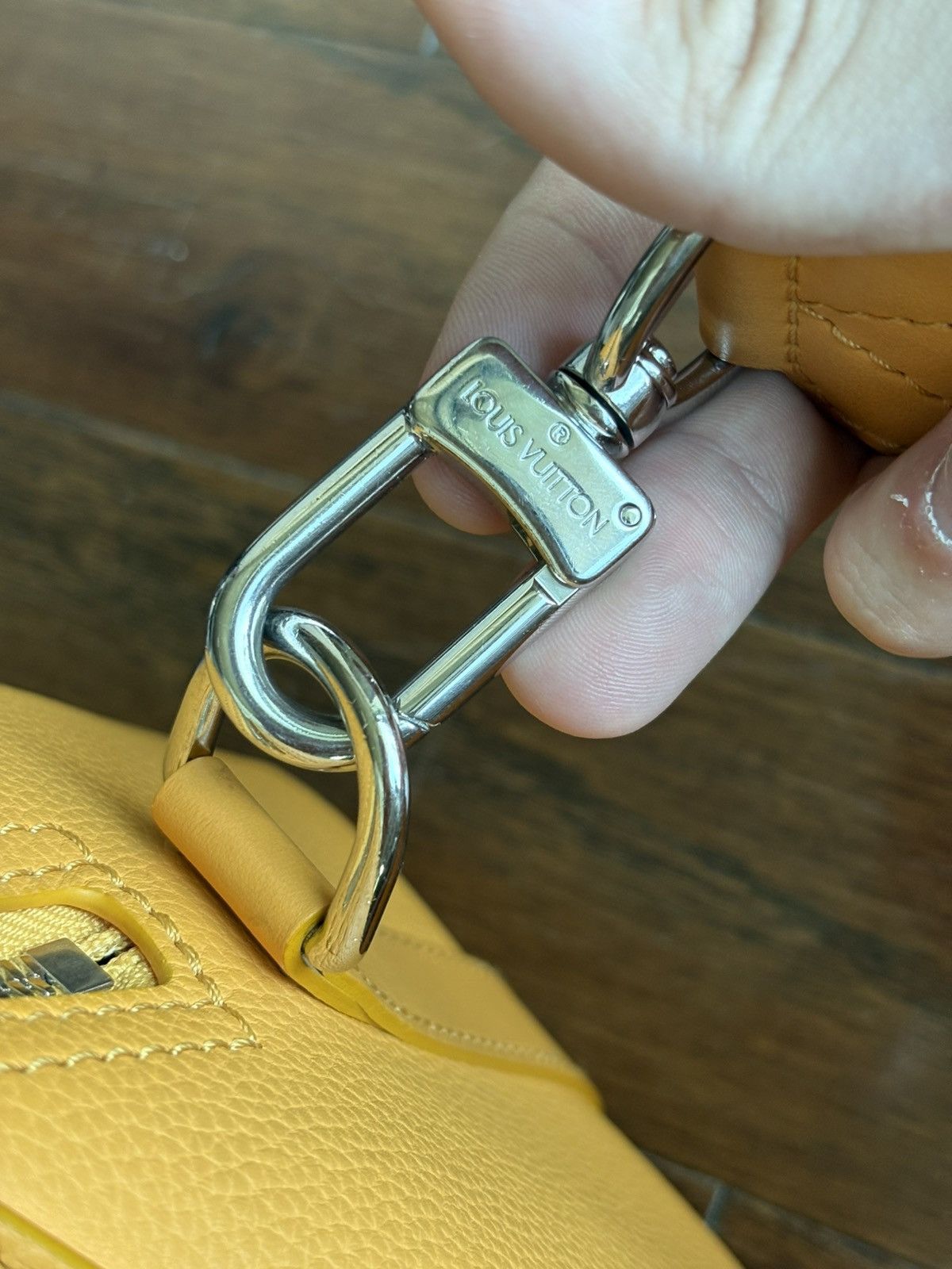 Louis Vuitton Louis Vuitton 25 Yellow City Keepall Aerogram Side Bag Size ONE SIZE - 8 Thumbnail
