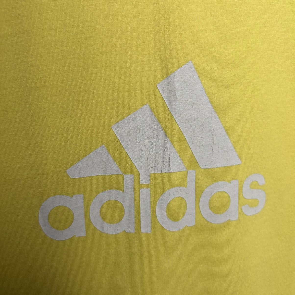 Adidas Vintage Adidas Big Logo Streetwear 90’s yellow tee size S Size US S / EU 44-46 / 1 - 3 Thumbnail