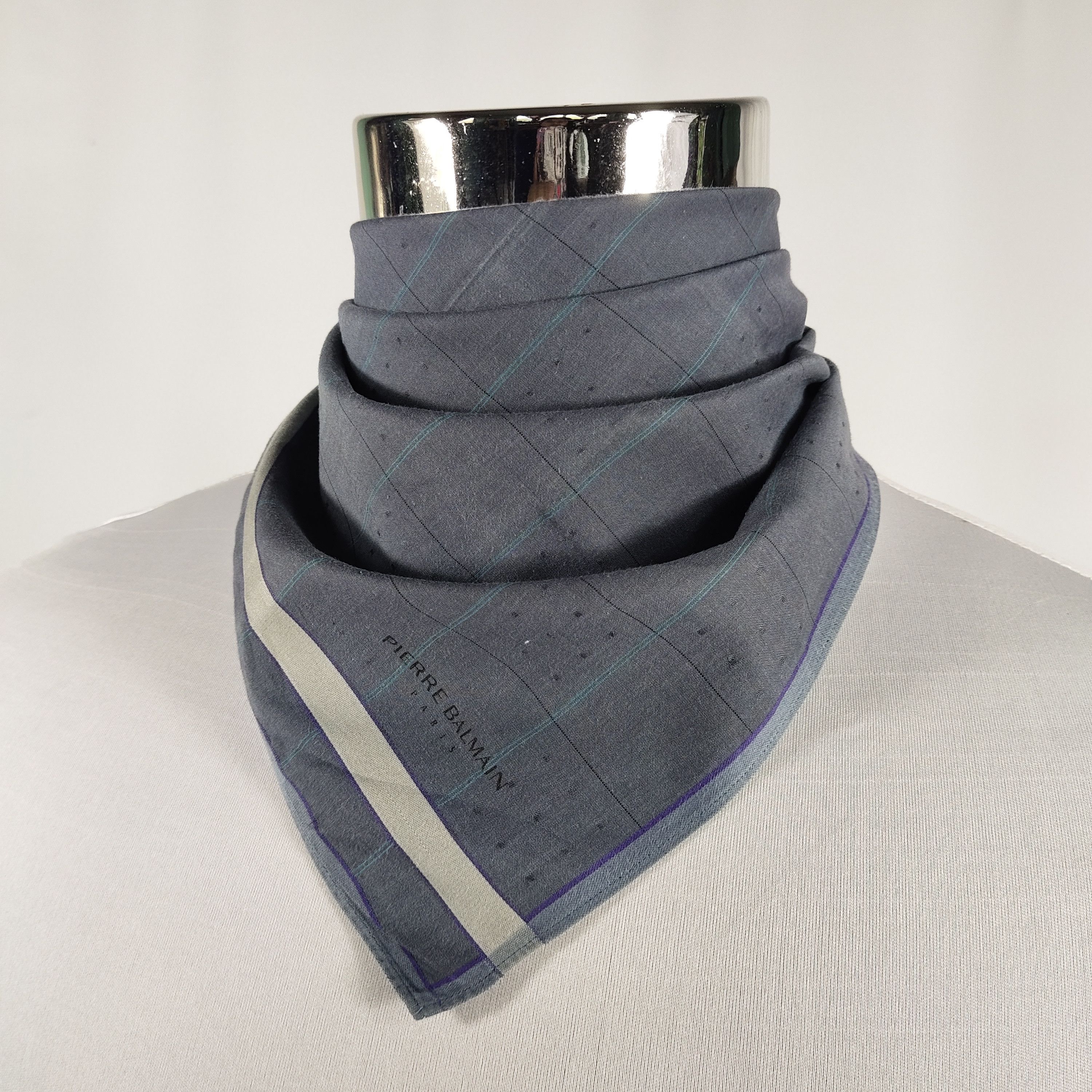 Pierre Balmain × Vintage Pierre Balmain Handkerchief / Neckerchief / Bandana FZ690 Size ONE SIZE - 1 Thumbnail