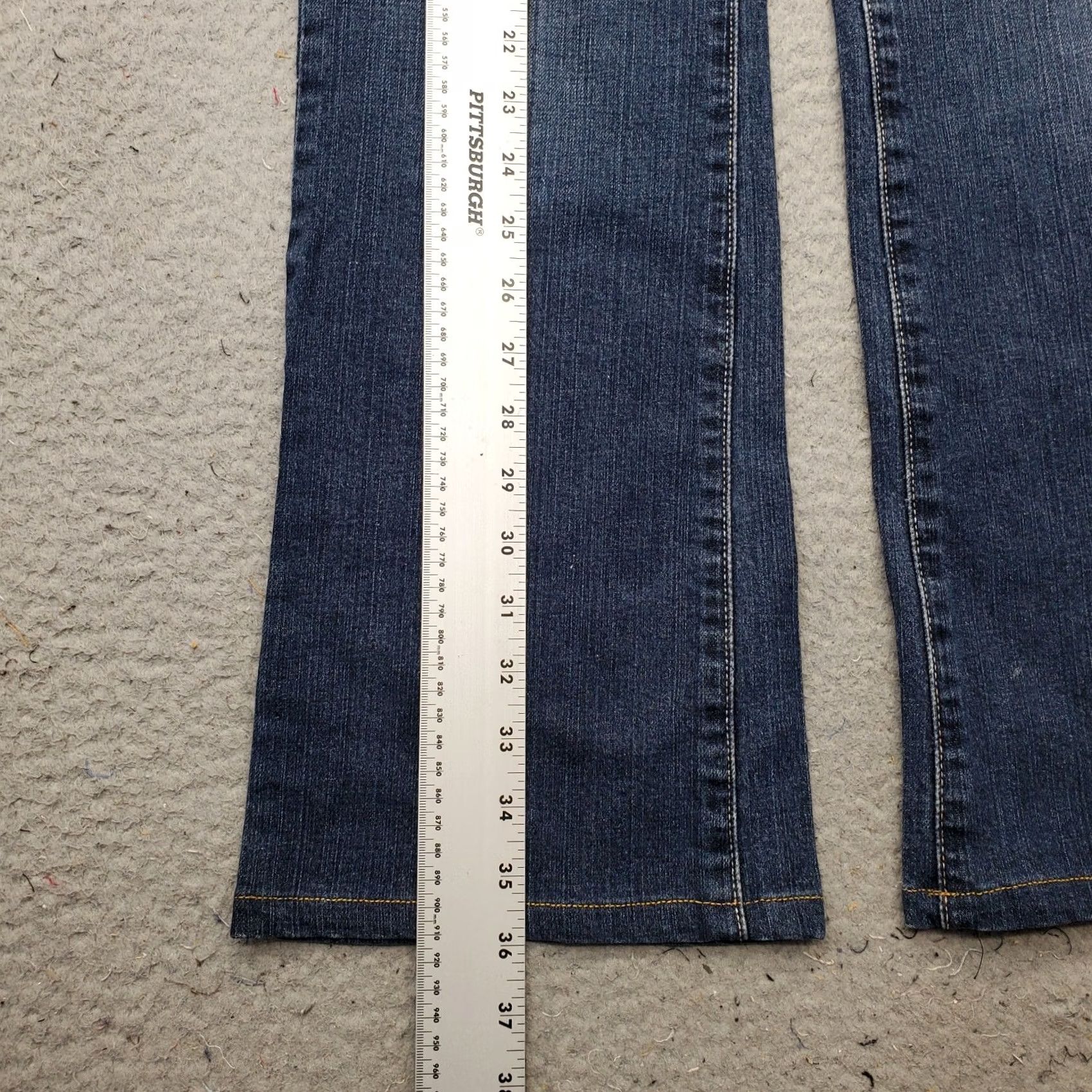Lucky Brand Lucky Brand Sweet N Low Flare Jeans Womens Size 6 Denim Blue Medium Wash Stretch Size 28" / US 6 / IT 42 - 4 Thumbnail