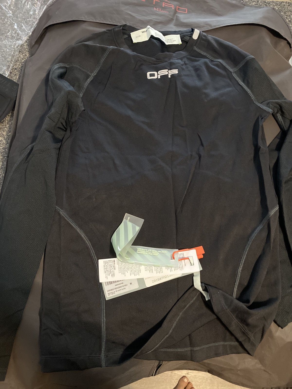 Off-White × Virgil Abloh Off-White Running L/S Tee Black Silver Size US M / EU 48-50 / 2 - 1 Thumbnail