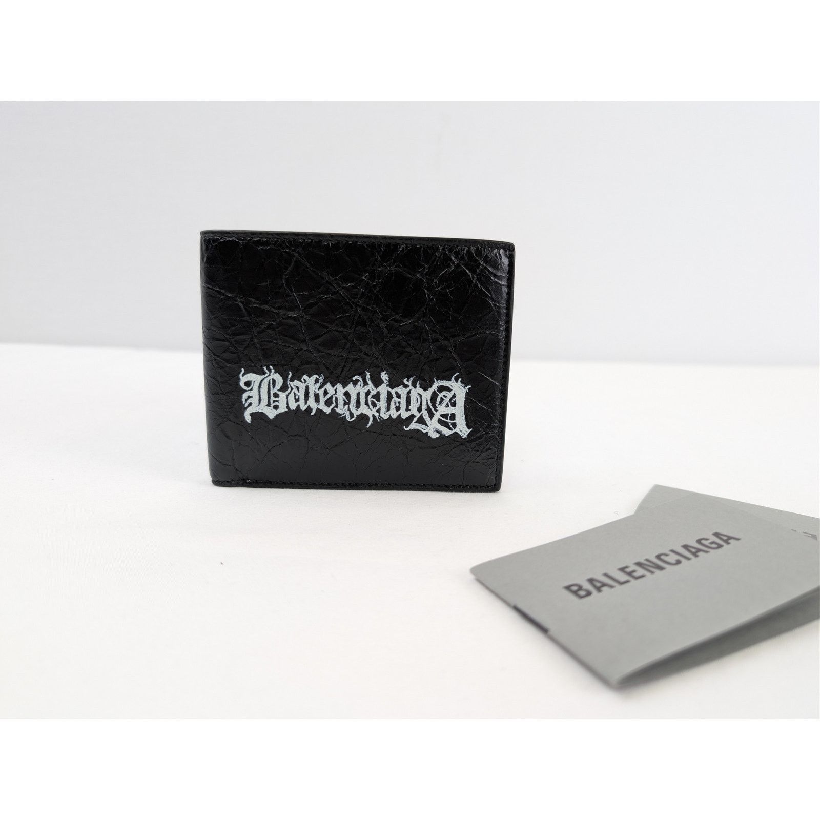 Balenciaga o1rshd1 Size: OS / Men's Cash Squared Folded Wallet in Black Size ONE SIZE - 12 Thumbnail