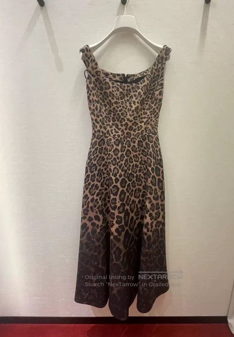 Valentino Valentino Leopard print dress Size S / US 4 / IT 40 - 1 Thumbnail