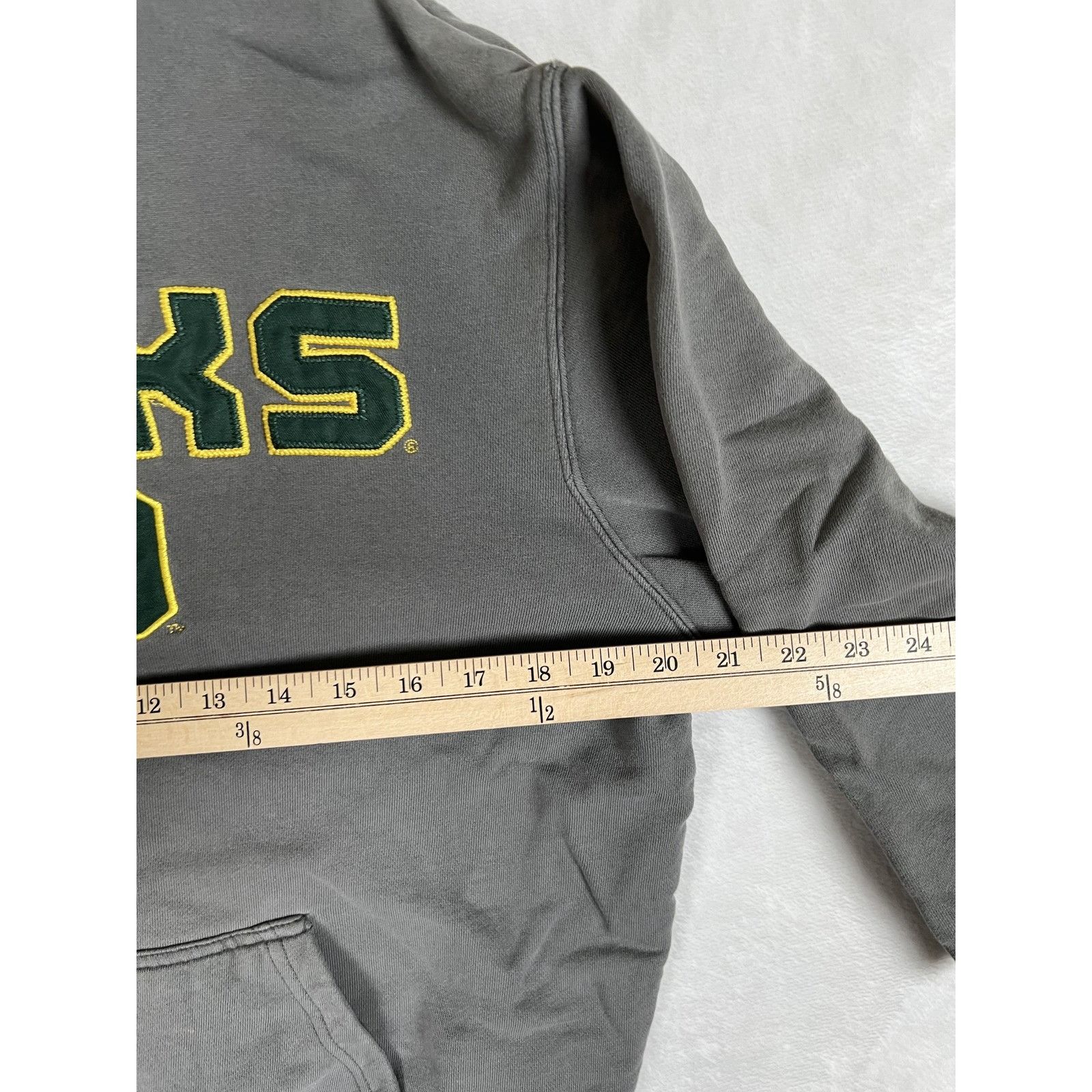 J. America Vintage Oregon Ducks Hoodie Mens Large Gray Green NCAA Footb Size US L / EU 52-54 / 3 - 5 Thumbnail