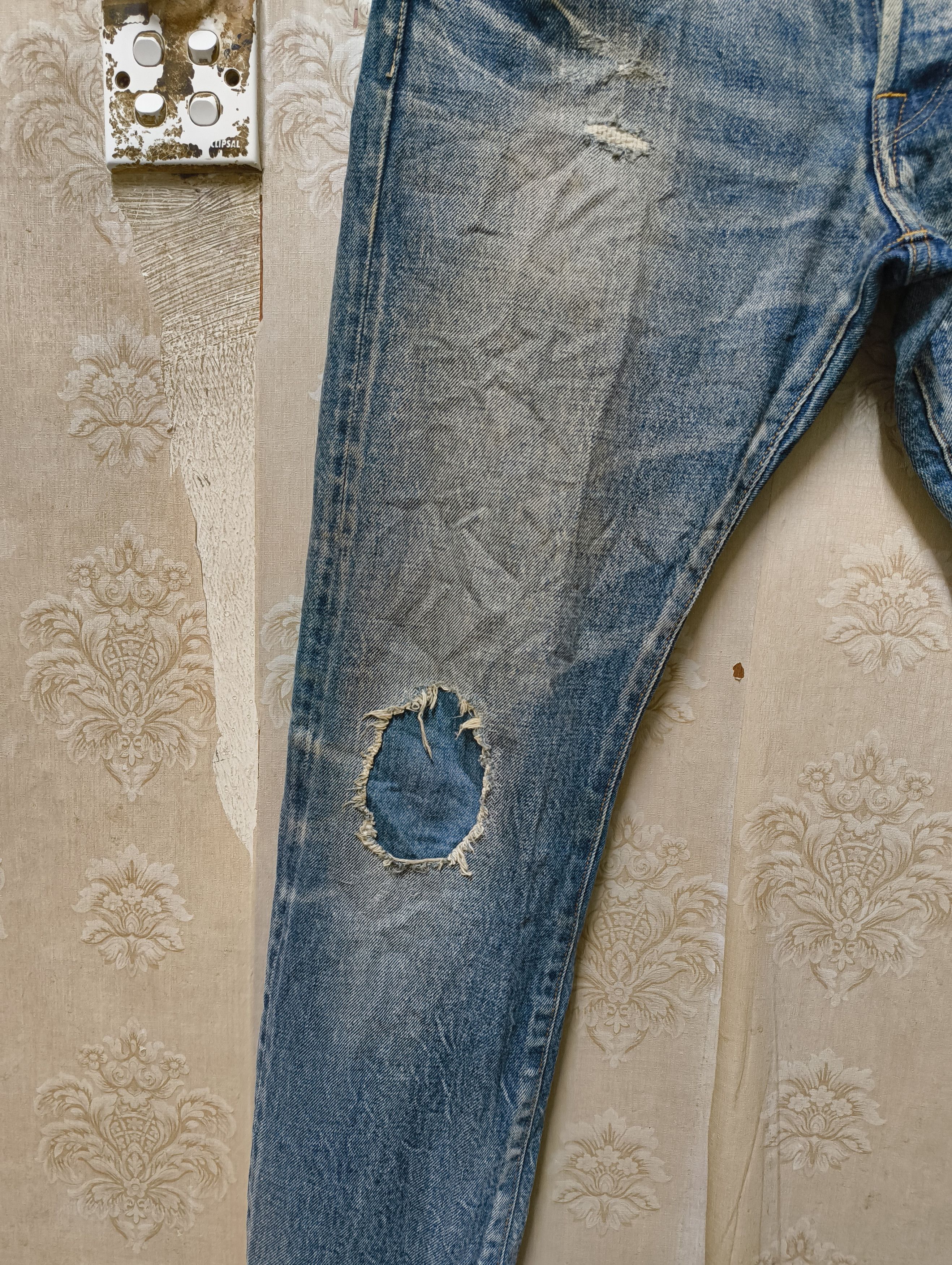 Fabric Brand & Co. FABRIC BRAND SELVEDGE DENIM DISTRESSED Size US 34 / EU 50 - 5 Thumbnail