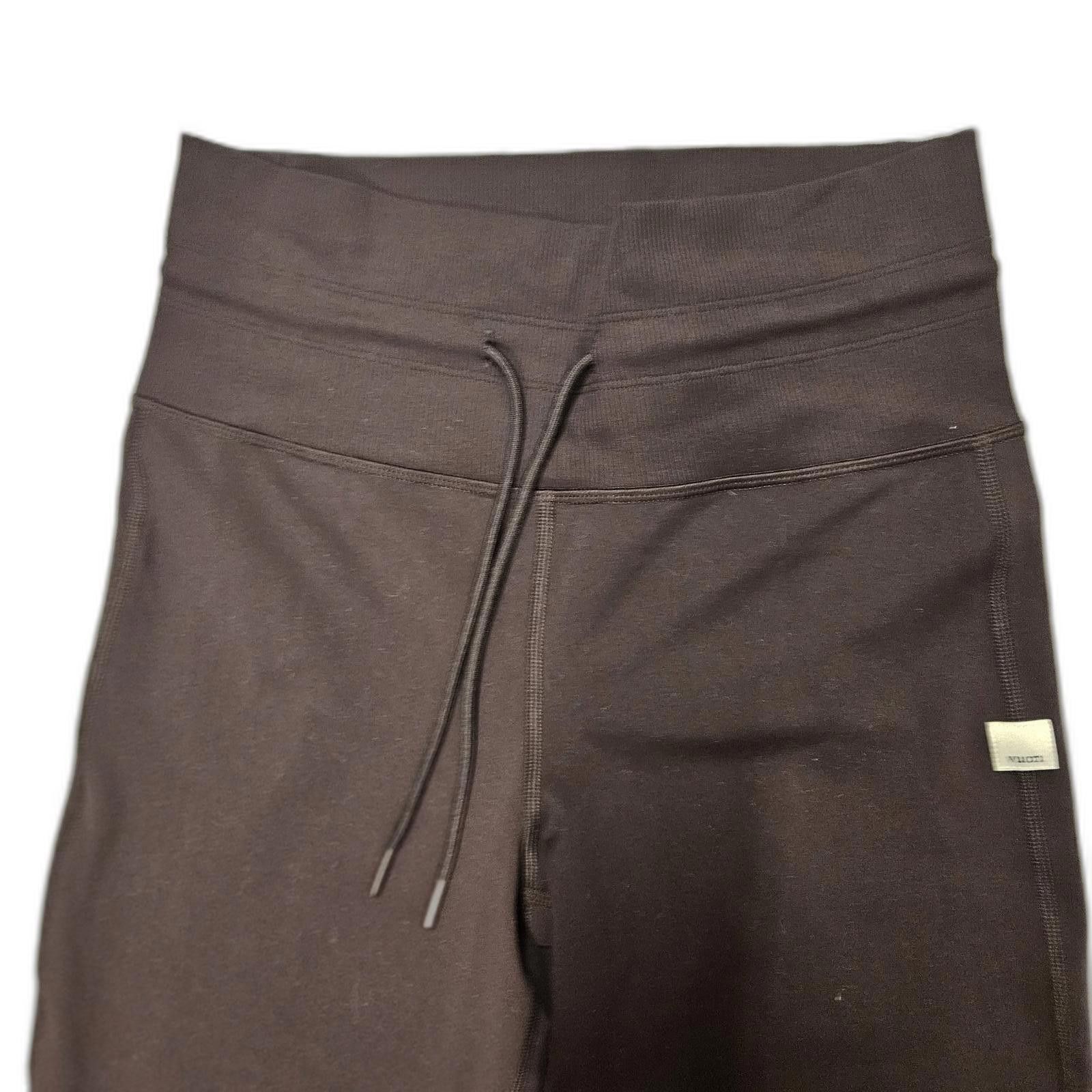 Vuori Vuori Women's Performance Joggers in Charcoal - Size Medium Size 32" / US 10 / IT 46 - 2 Thumbnail