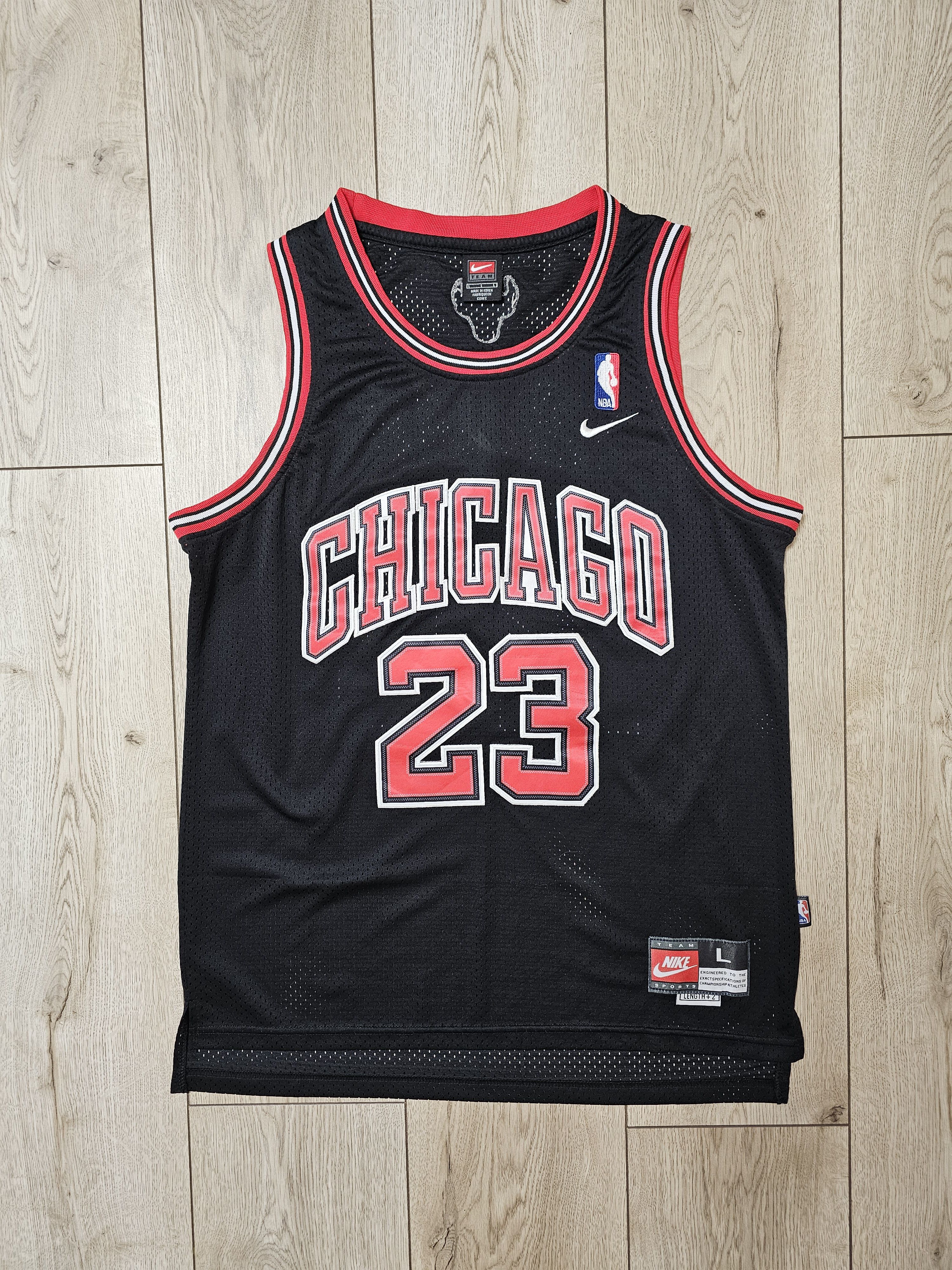NBA CHICAGO BULLS NIKE VINTAGE JORDAN JERSEY BASKETBALL SHIRT Size US L / EU 52-54 / 3 - 1 Thumbnail