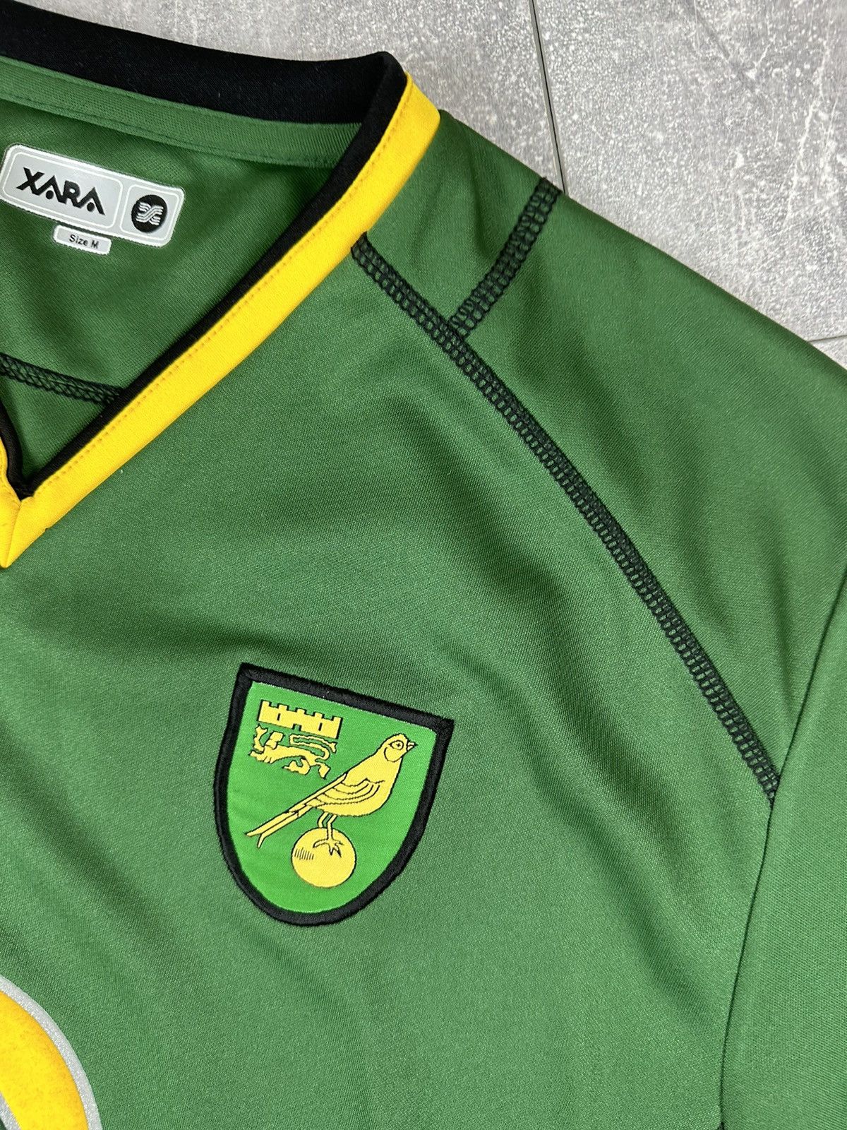 Other Xara Norwich City 2003/04 Away Soccer Jersey Size US M / EU 48-50 / 2 - 7 Thumbnail