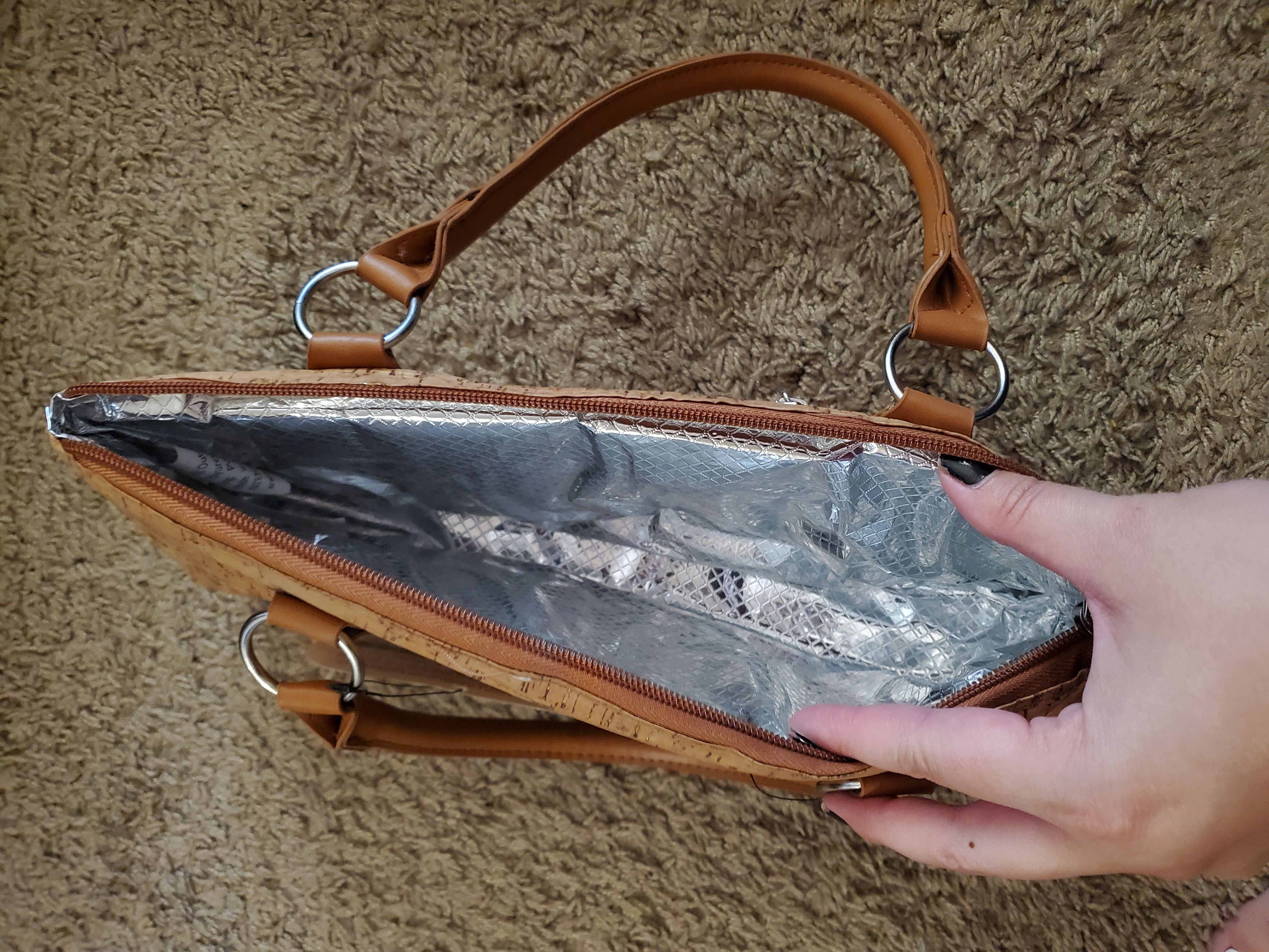 Other *NWT* Primeware Thermal Insulated Wine Purse w/ Corkscrew Size ONE SIZE - 5 Thumbnail